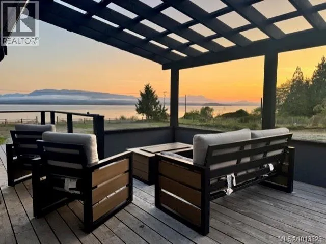 305 Kaleva Rd