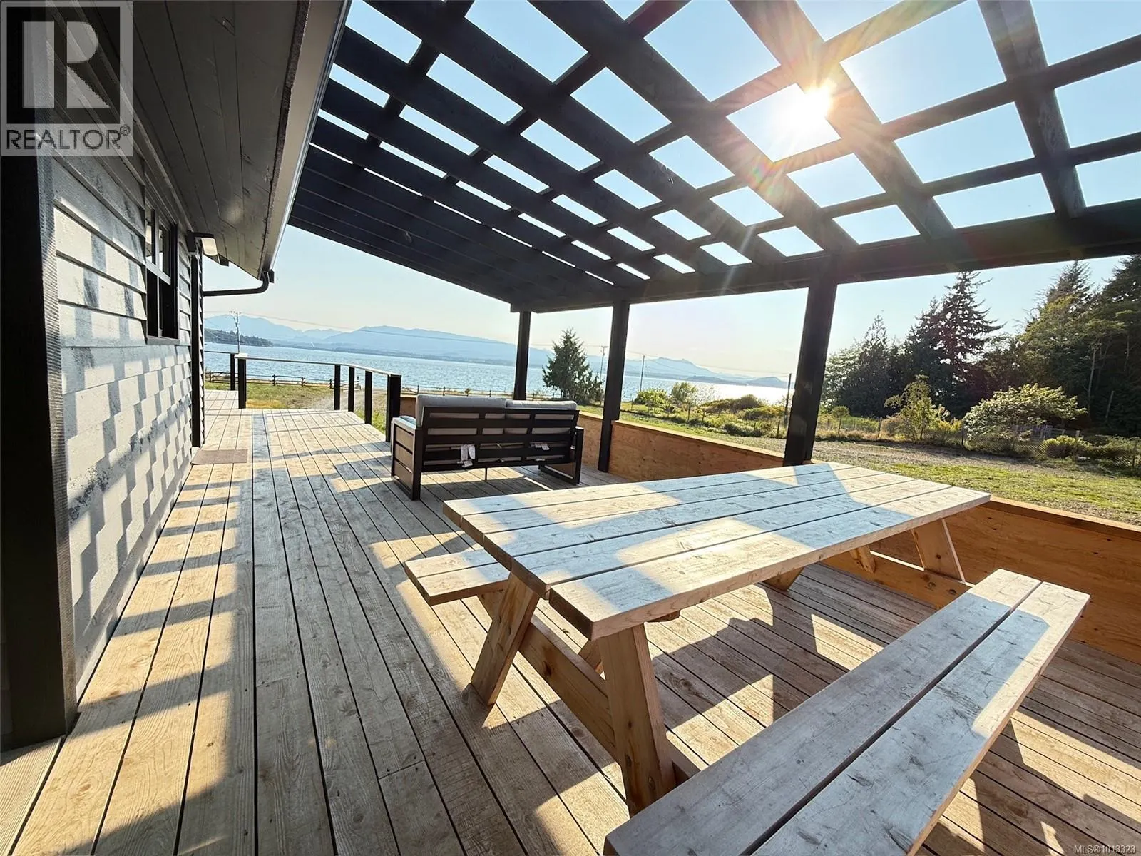 305 Kaleva Rd