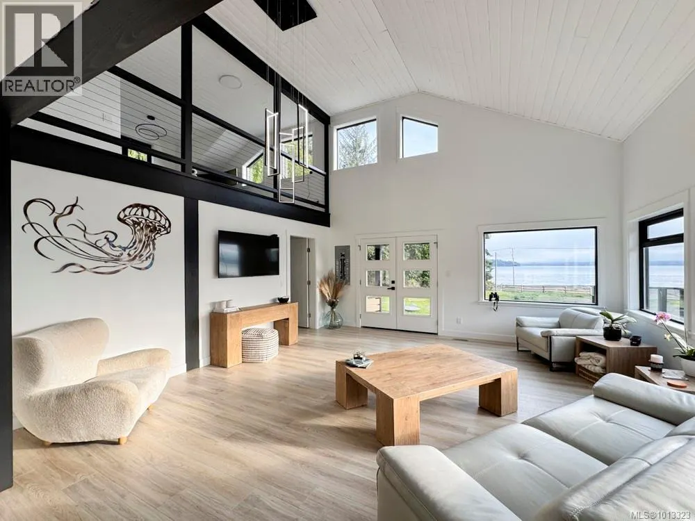 305 Kaleva Rd
