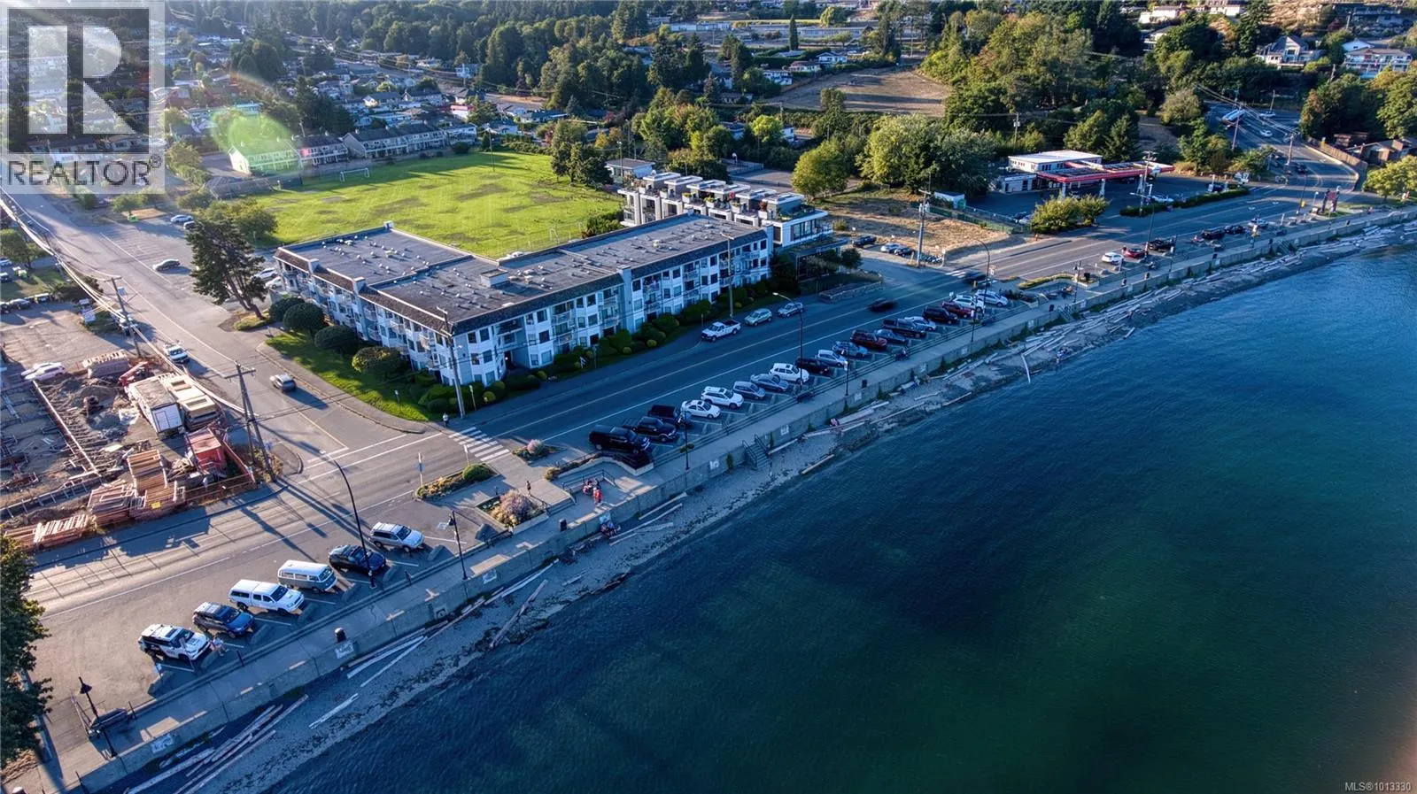 308 2815 Departure Bay Rd