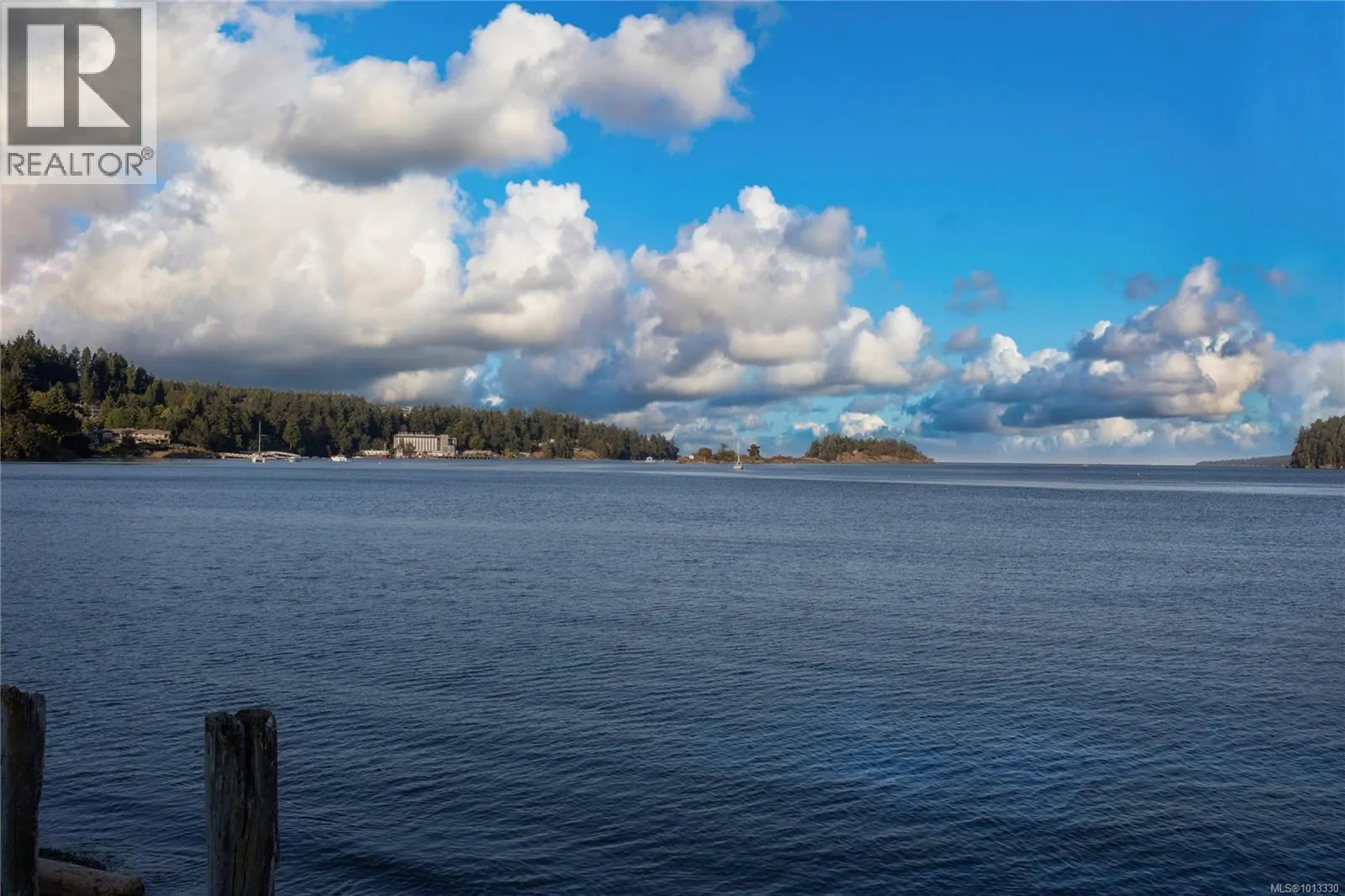 308 2815 Departure Bay Rd