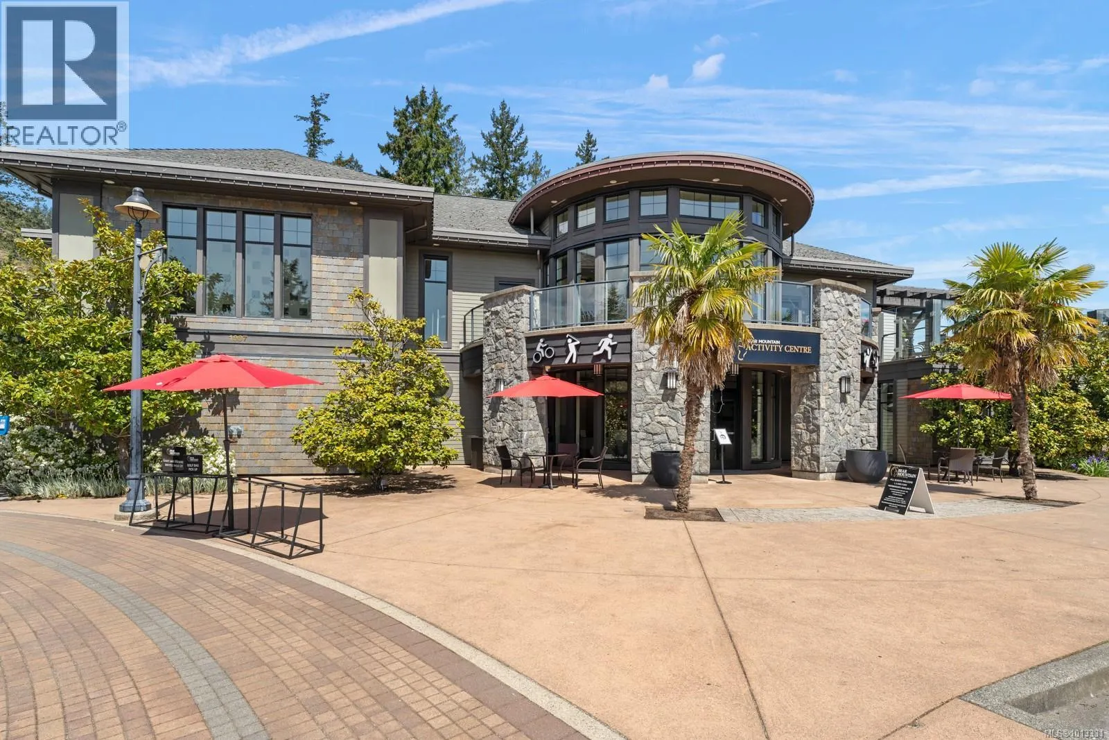 2027 Hedgestone Lane