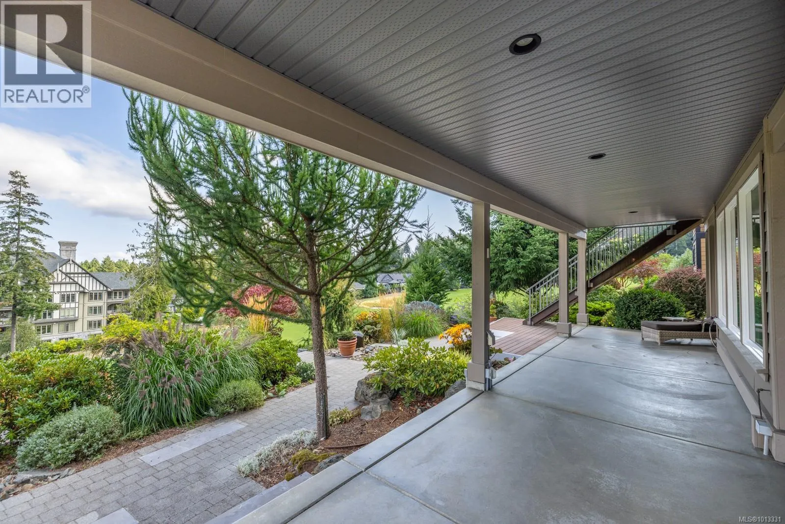 2027 Hedgestone Lane