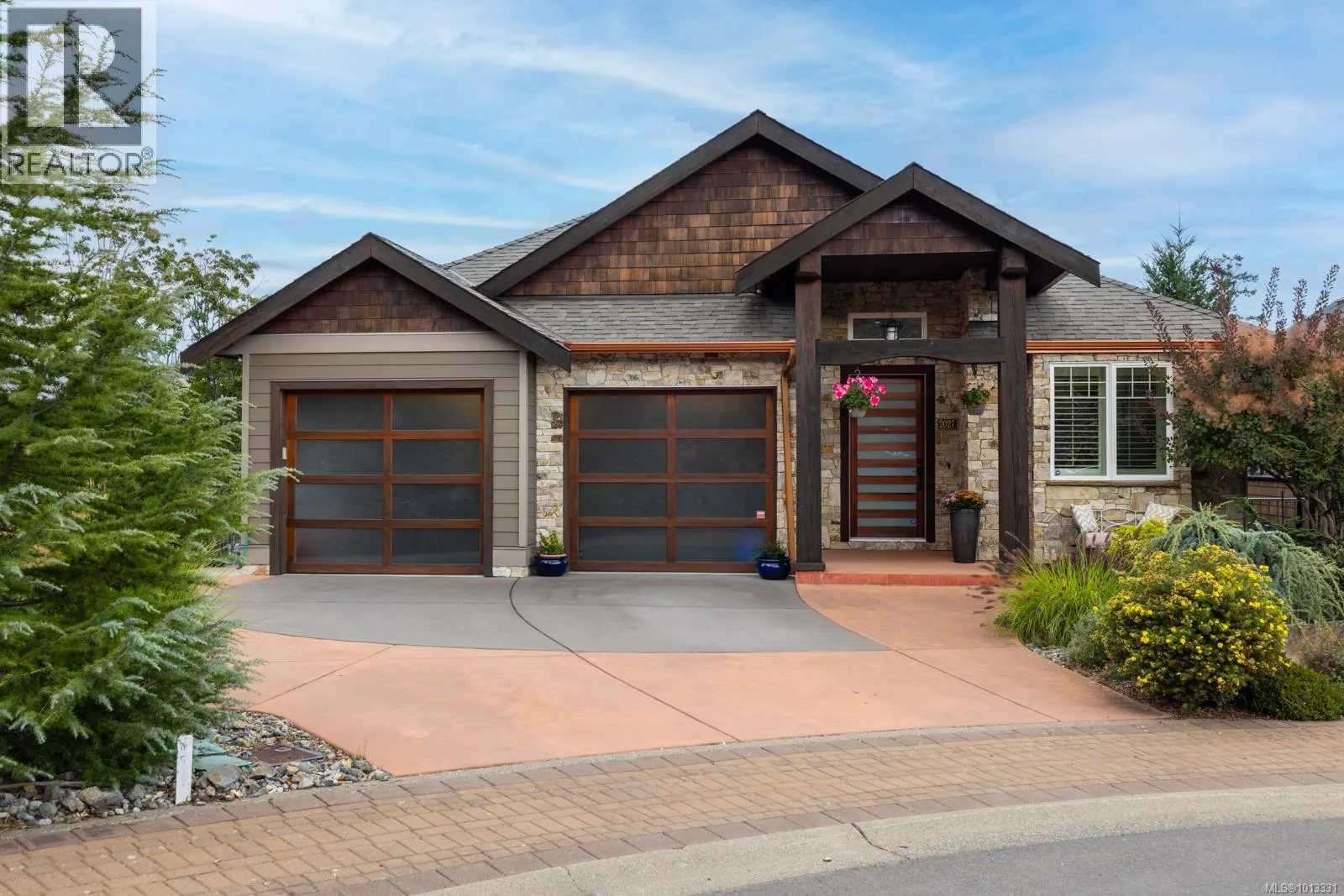 2027 Hedgestone Lane