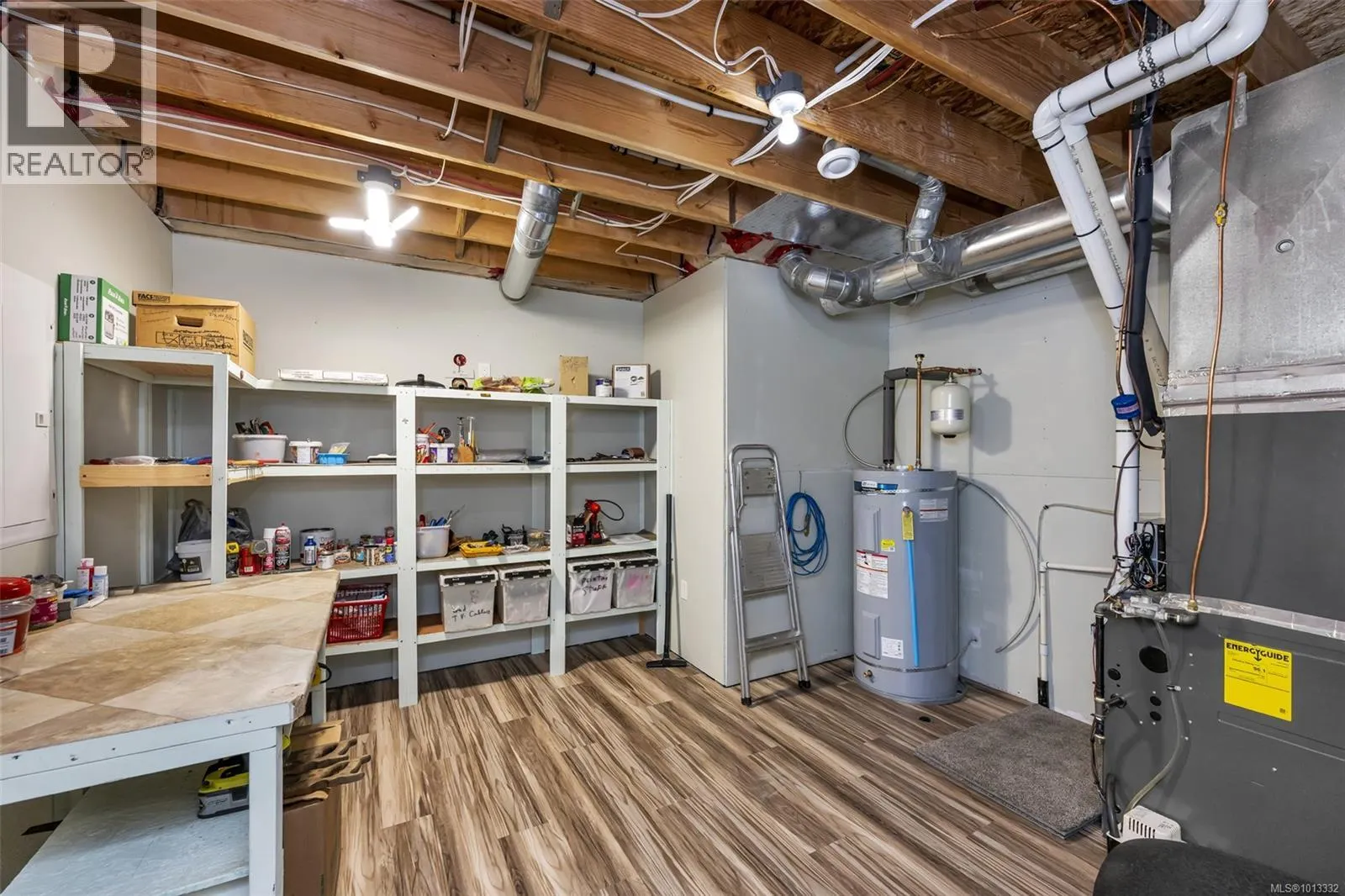 283 Edgewood Cres