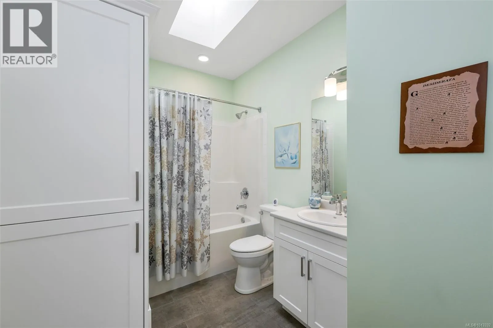 283 Edgewood Cres