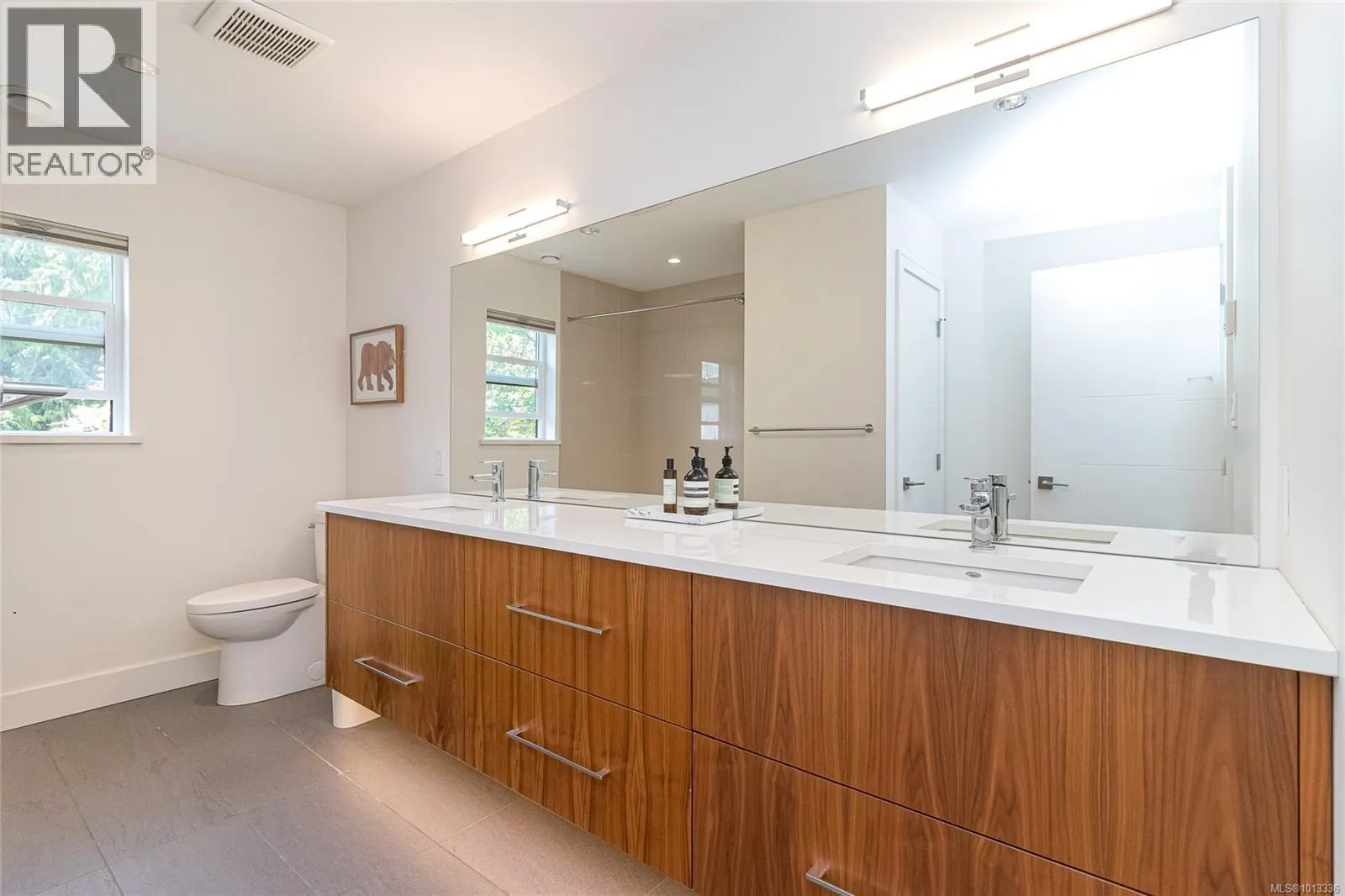 1165 Royal Oak Dr