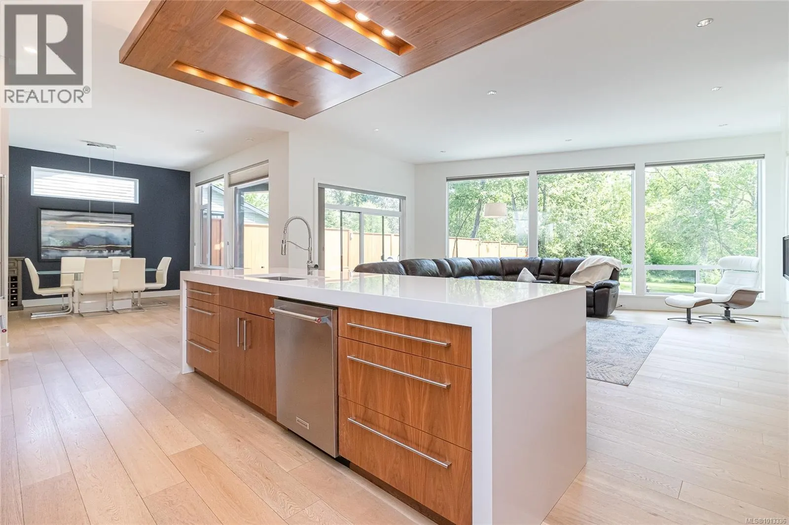 1165 Royal Oak Dr