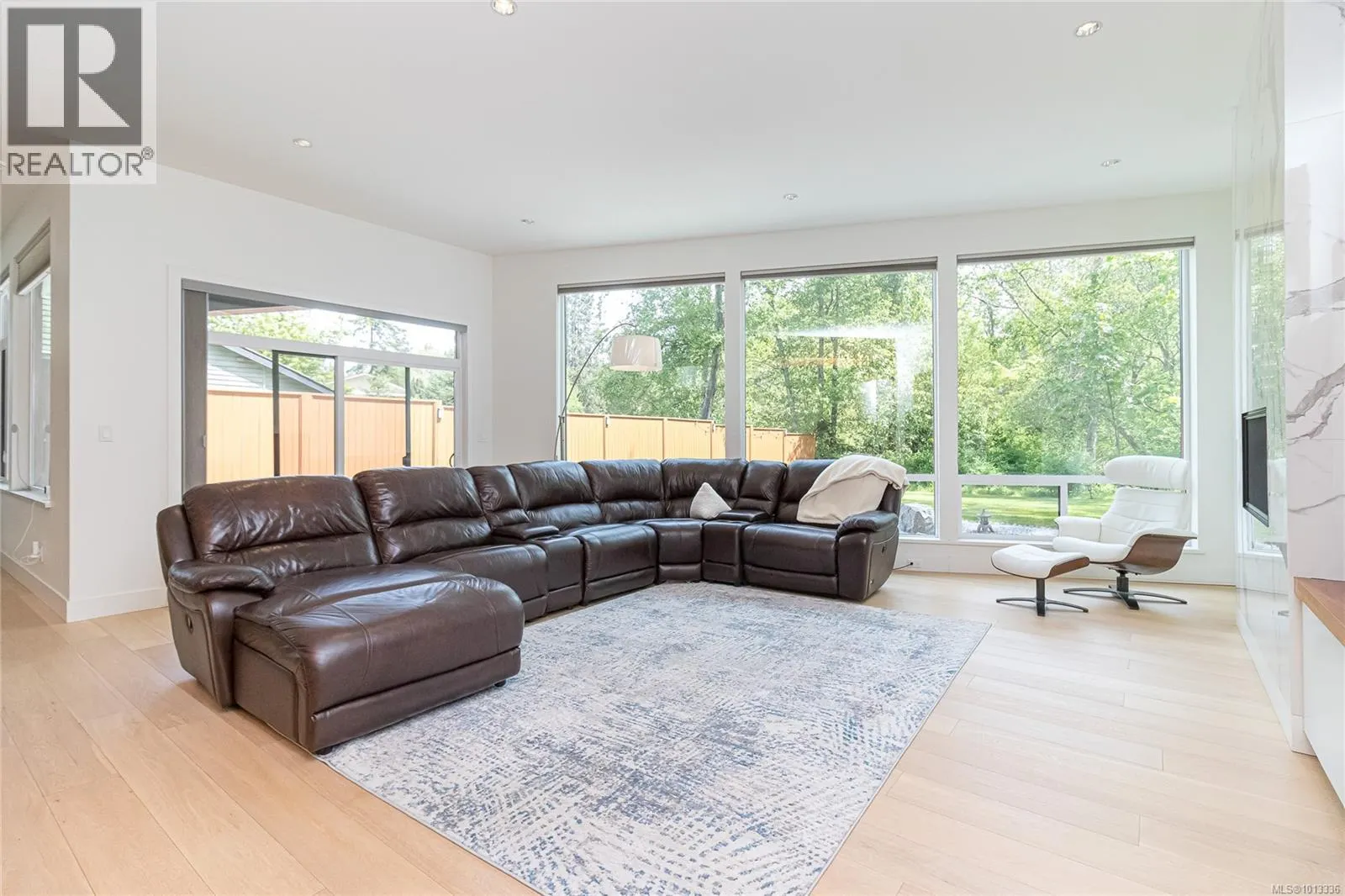 1165 Royal Oak Dr