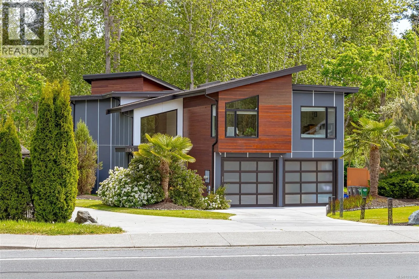 1165 Royal Oak Dr