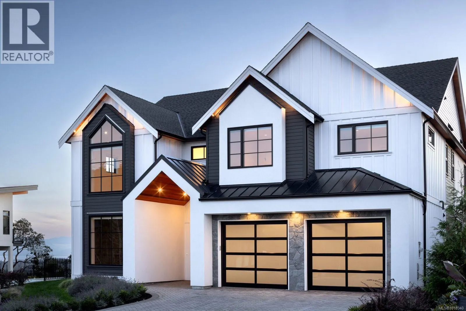 2045 Pinehurst Terr