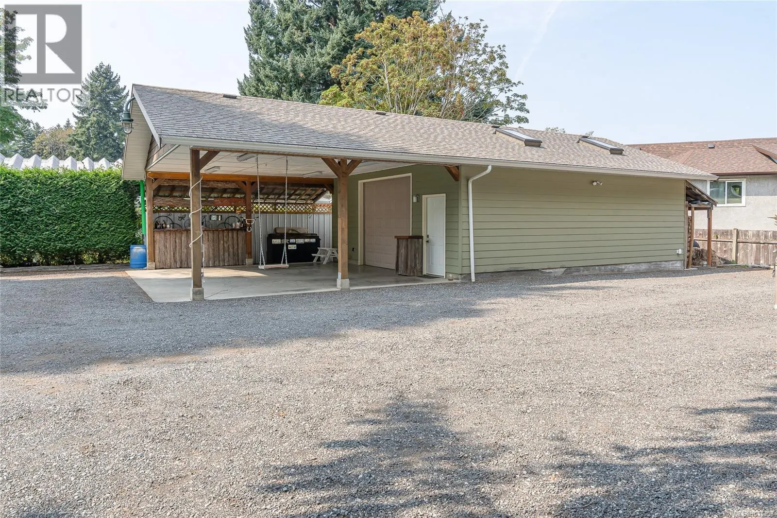 662 Hoylake Ave