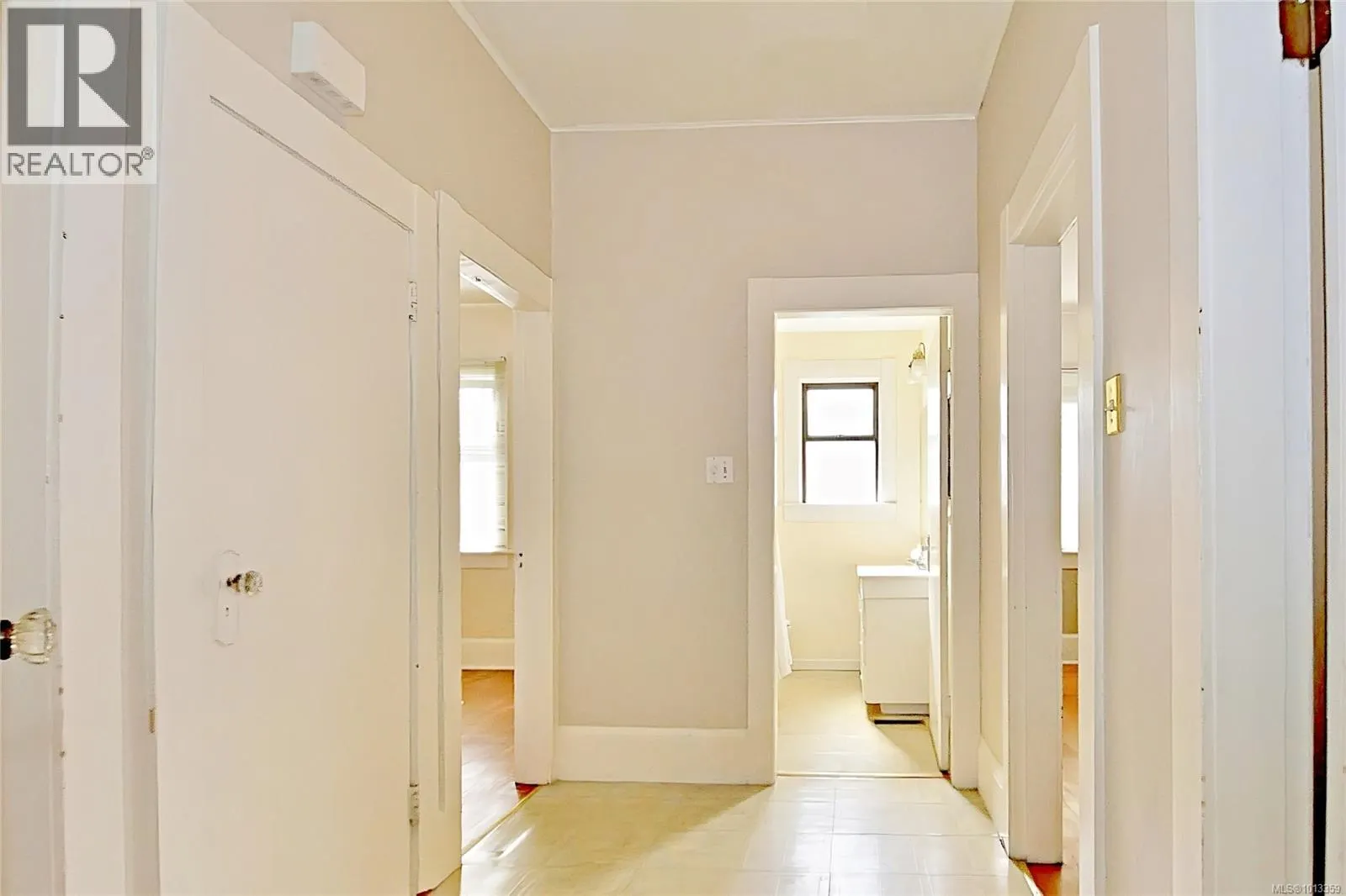 350 Stewart Ave