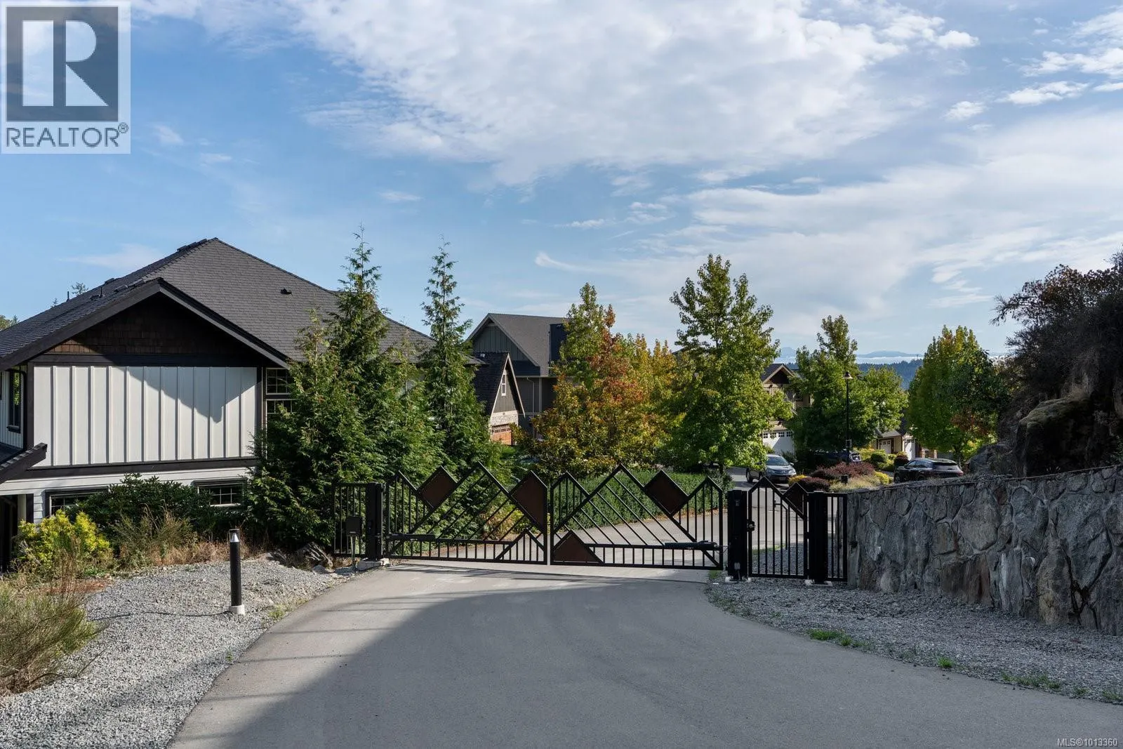 103 2332 Copper Rock Crt