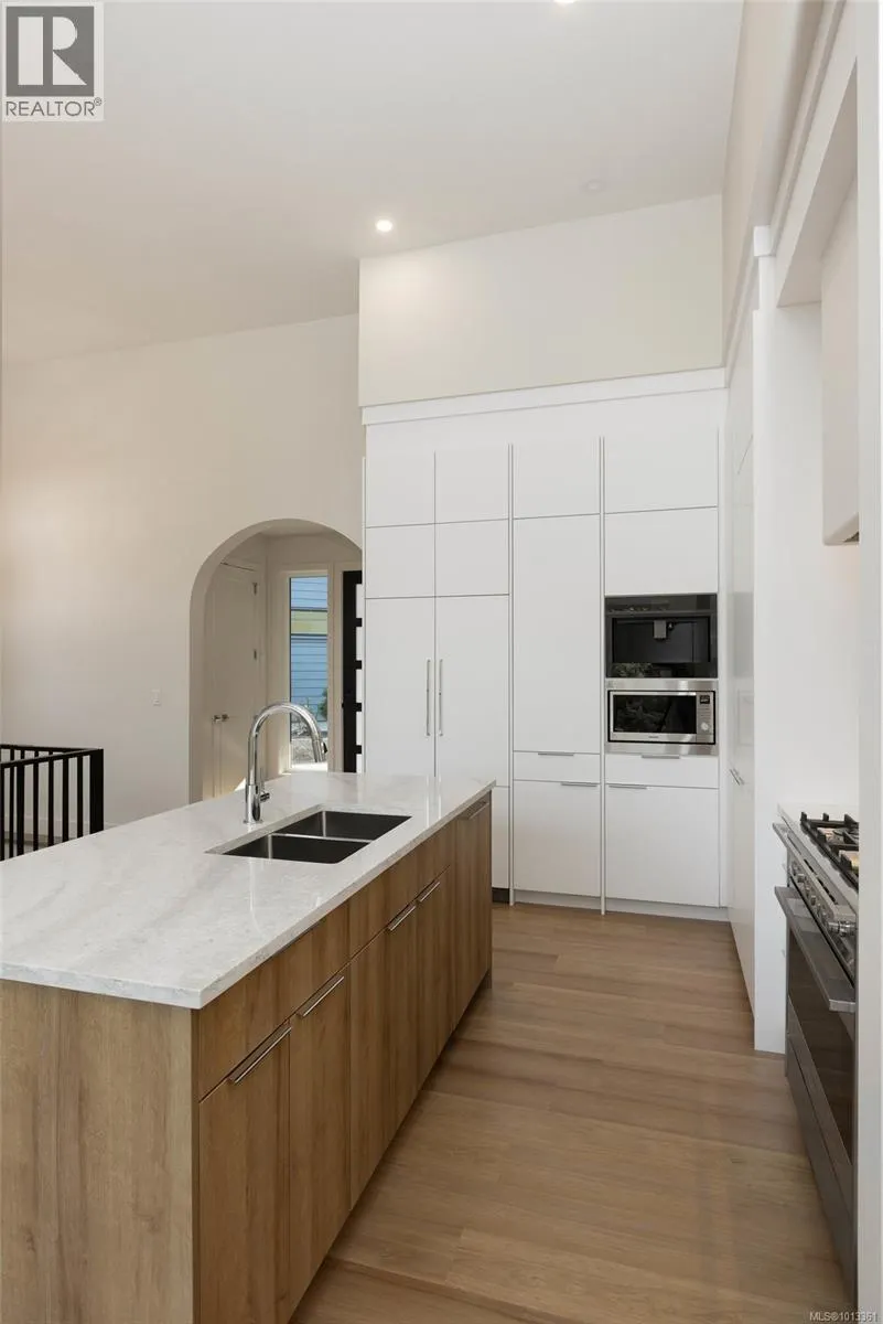 105 2332 Copper Rock Crt