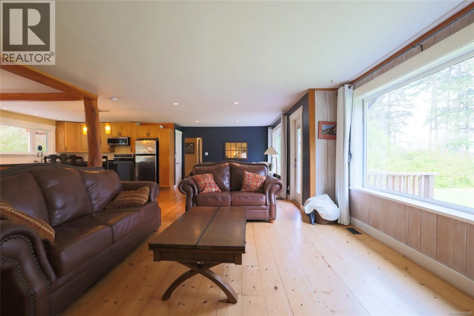 6280 Storey's Beach Rd