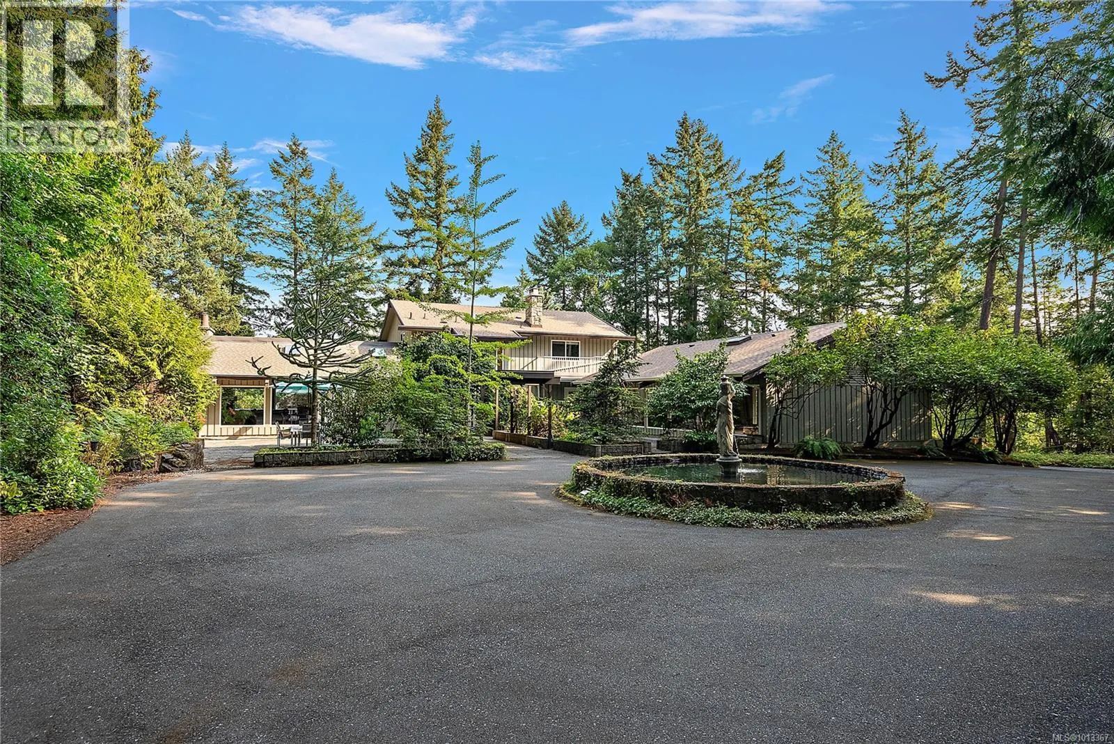 1661 Lands End Rd