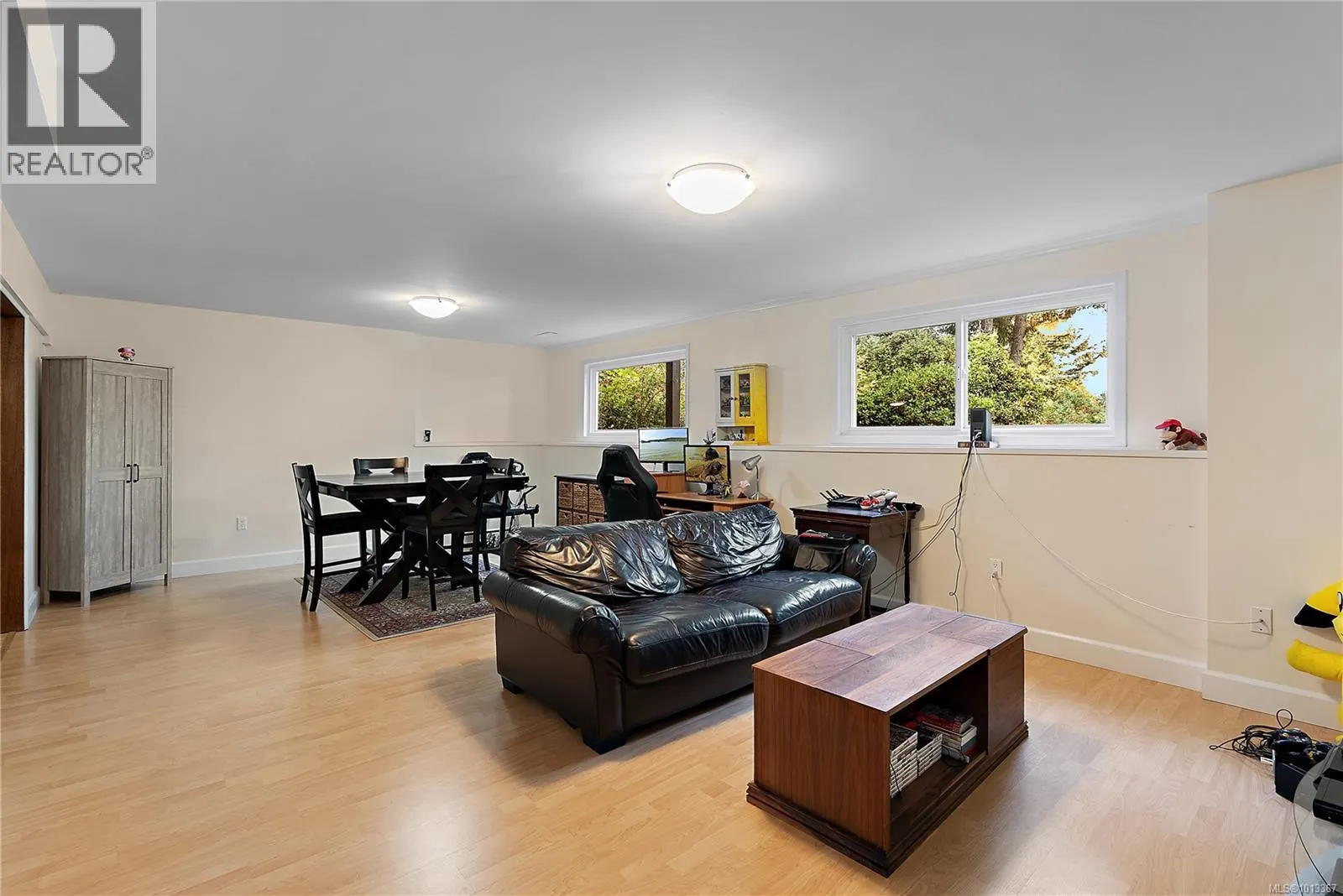 1661 Lands End Rd
