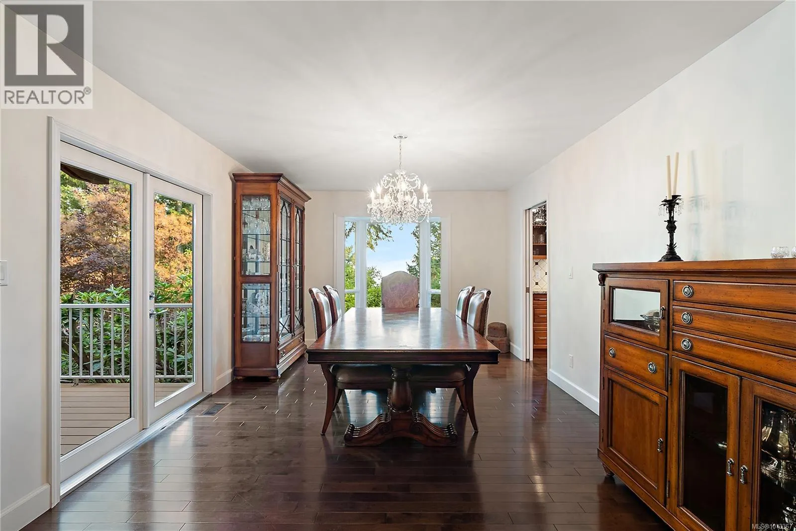 1661 Lands End Rd
