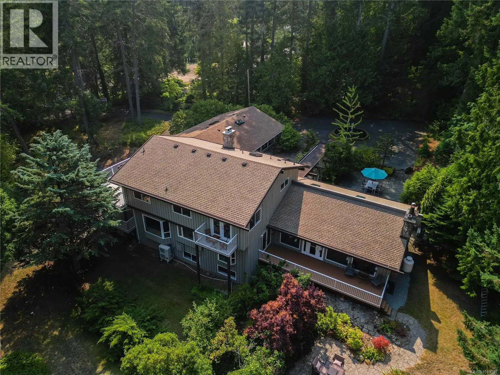 1661 Lands End Rd