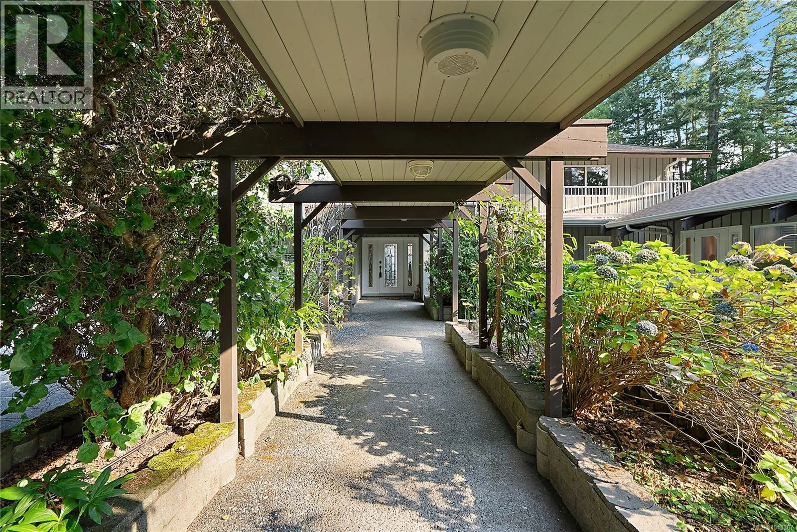1661 Lands End Rd
