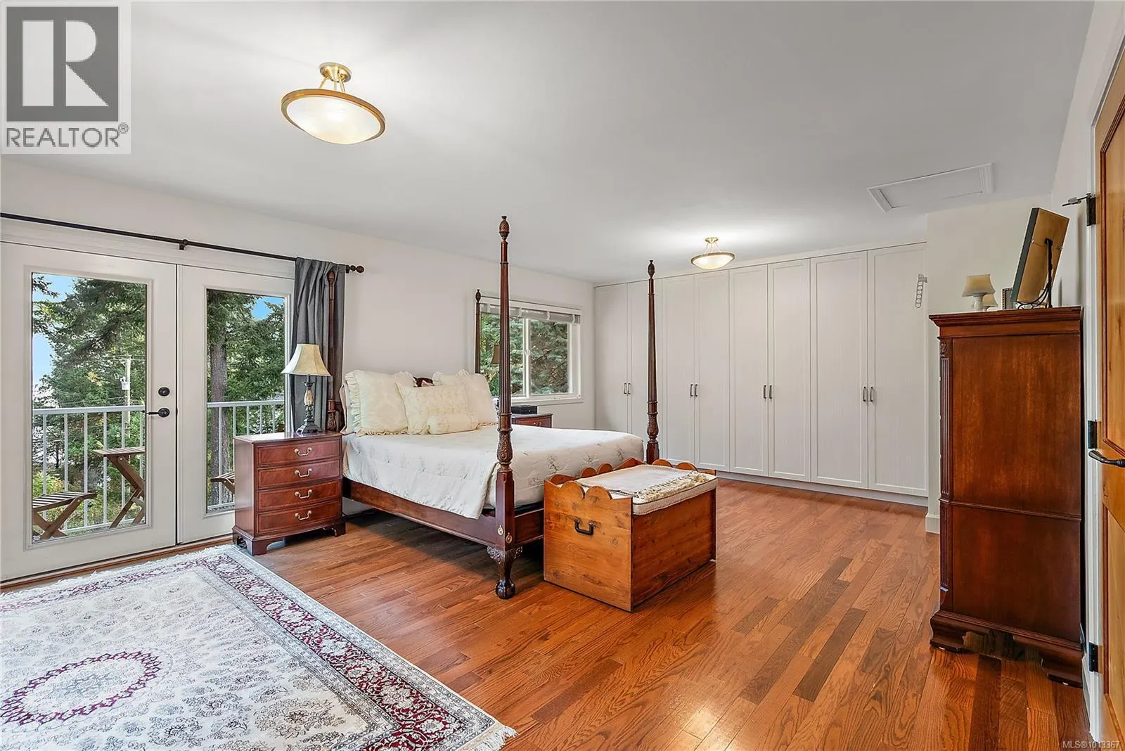 1661 Lands End Rd