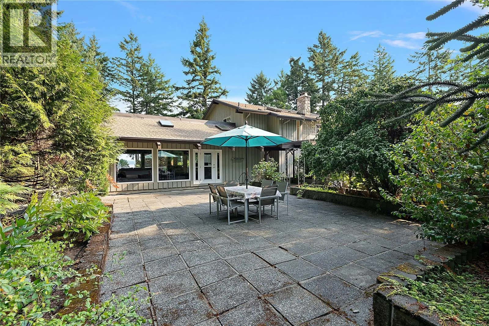 1661 Lands End Rd