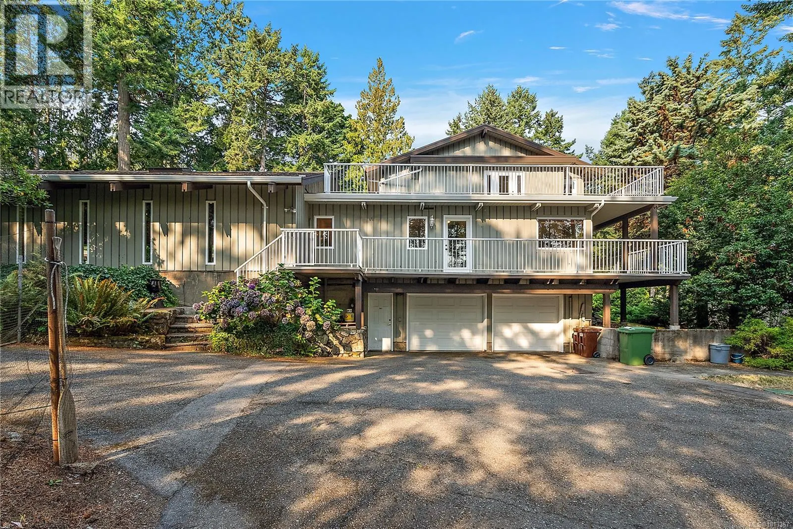 1661 Lands End Rd