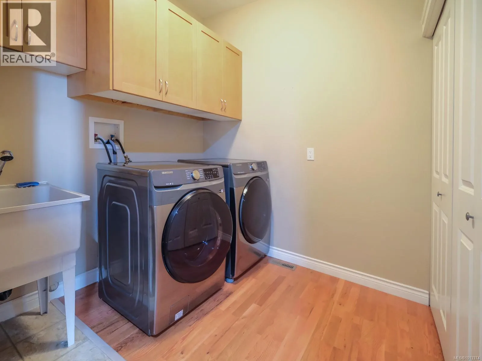 1858 Sterling Ridge Pl