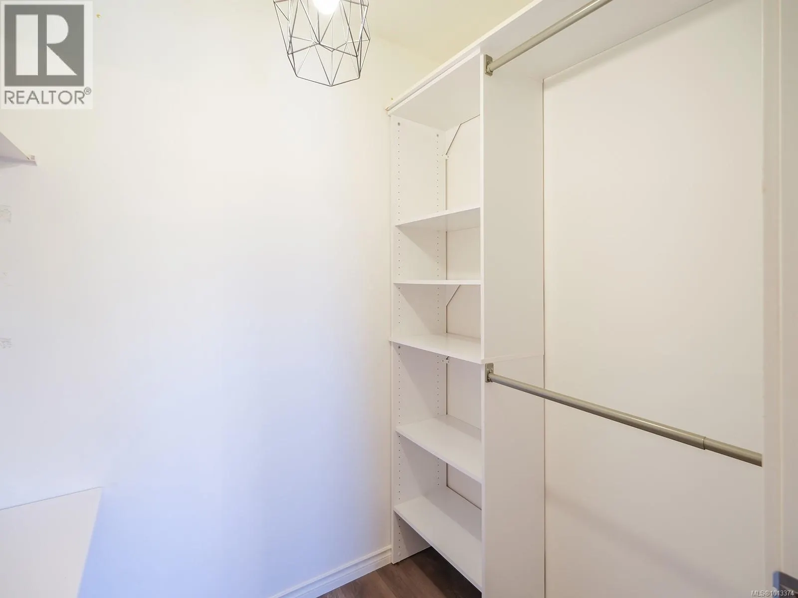 1858 Sterling Ridge Pl