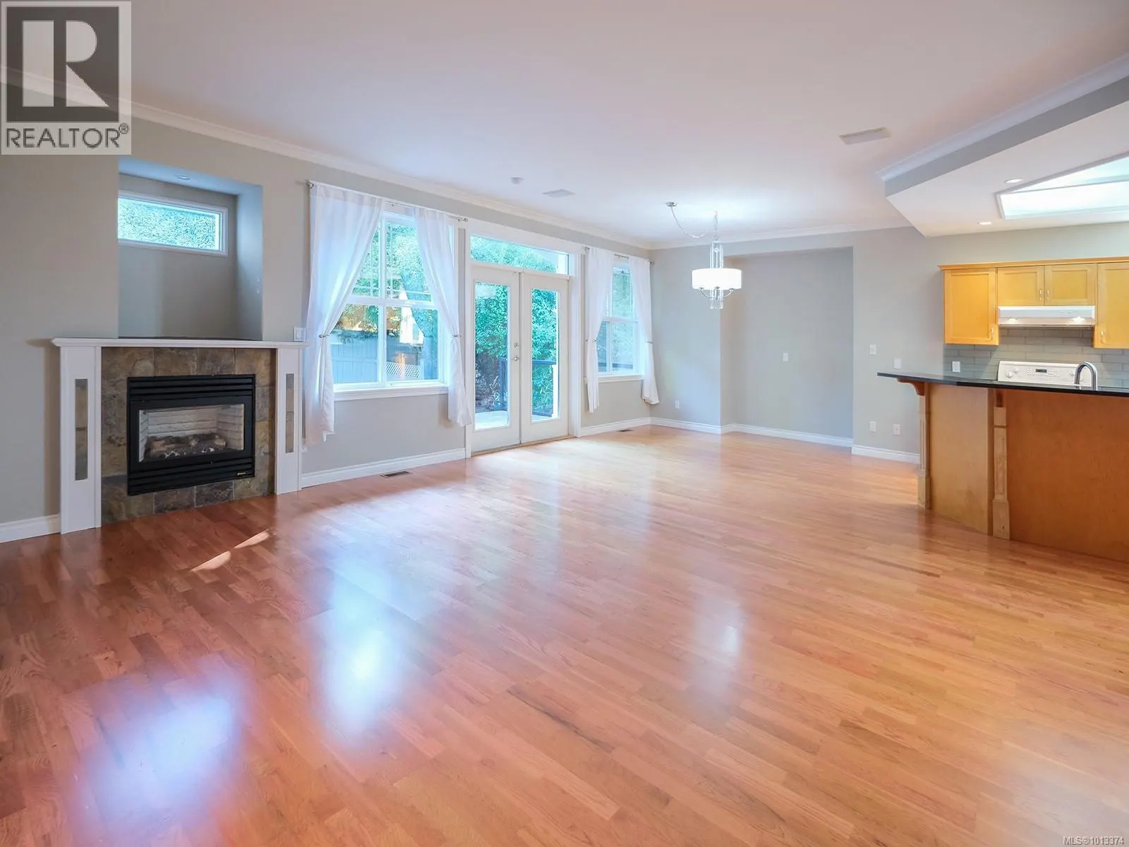 1858 Sterling Ridge Pl