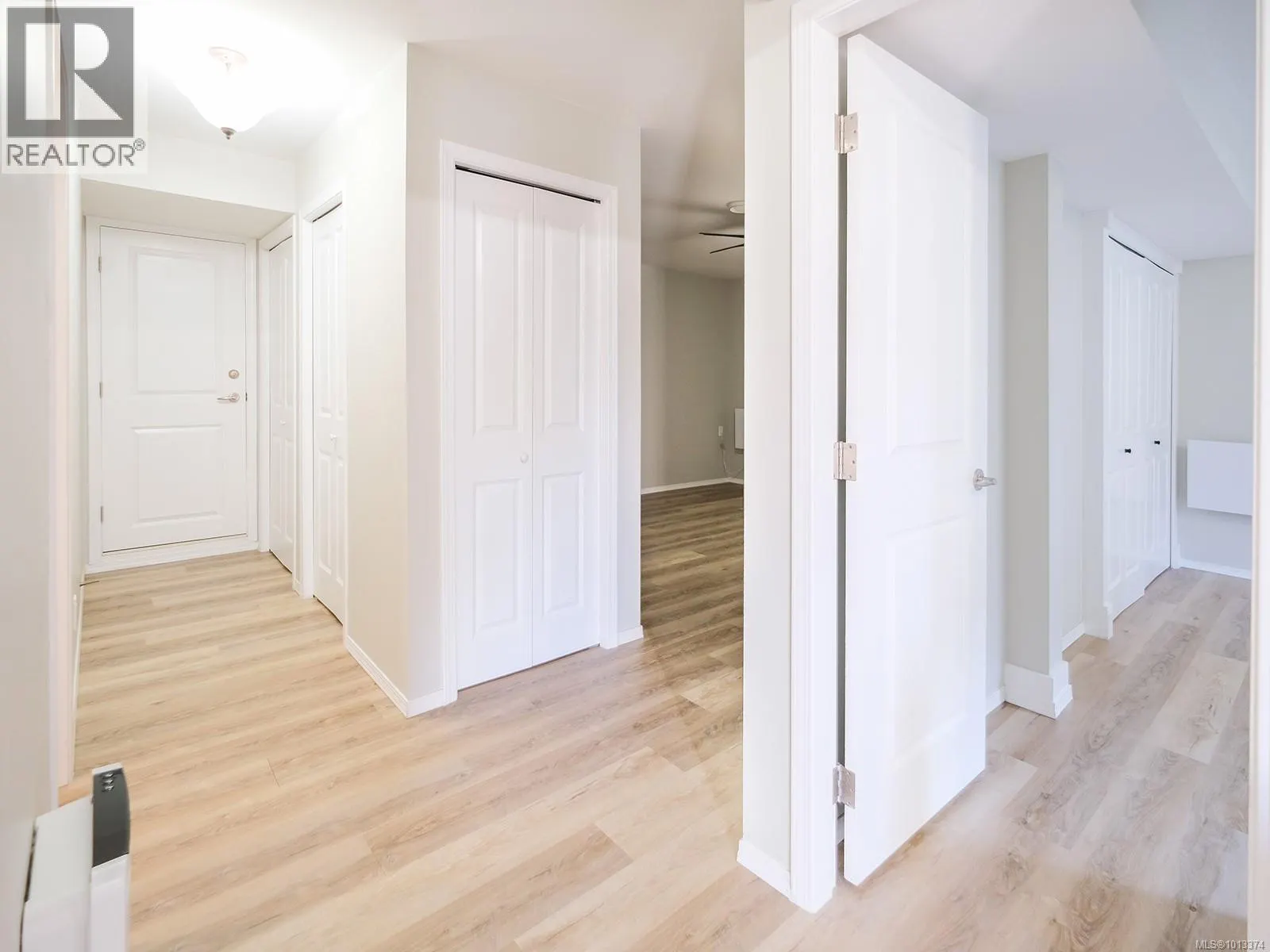 1858 Sterling Ridge Pl