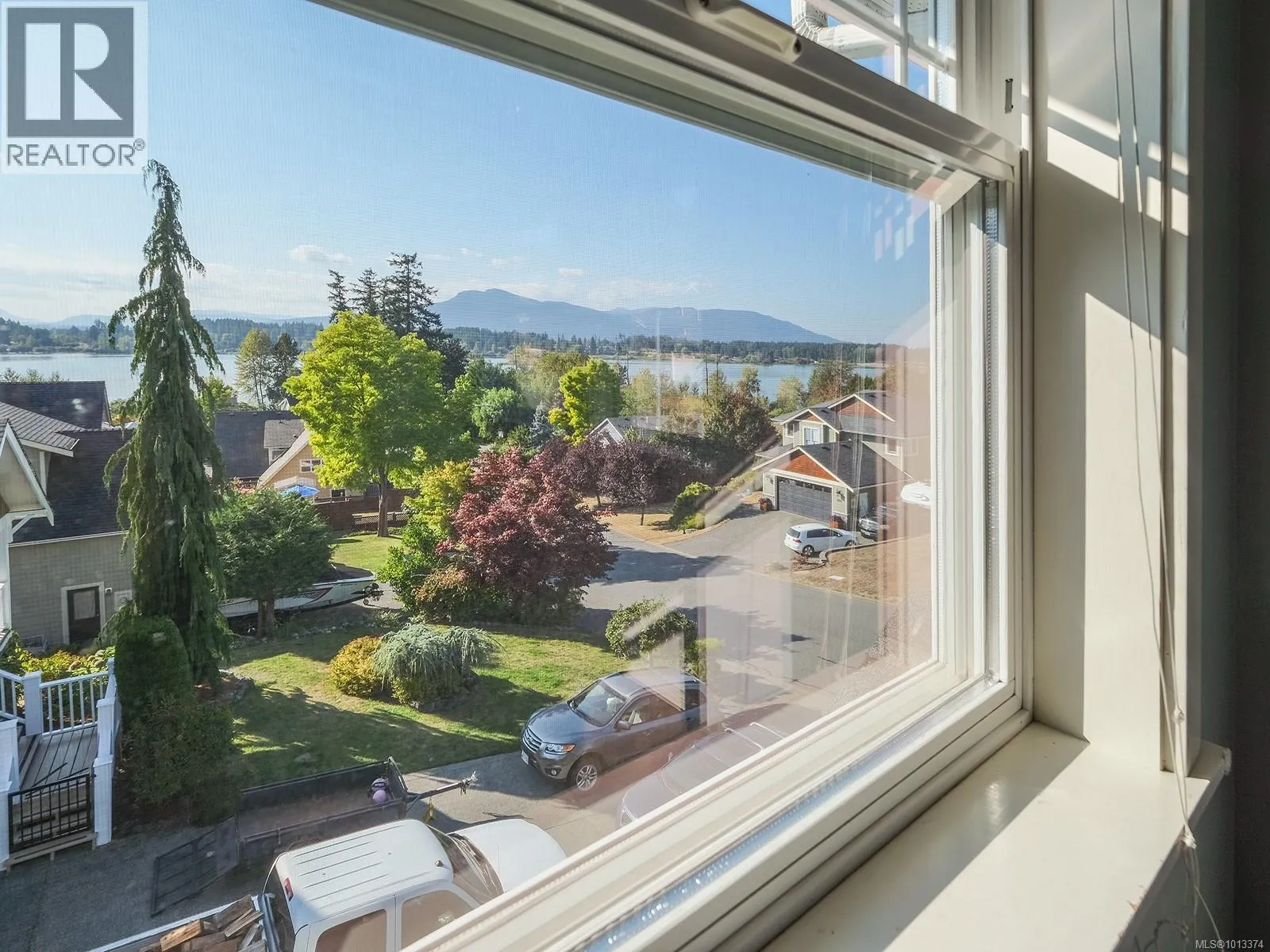 1858 Sterling Ridge Pl
