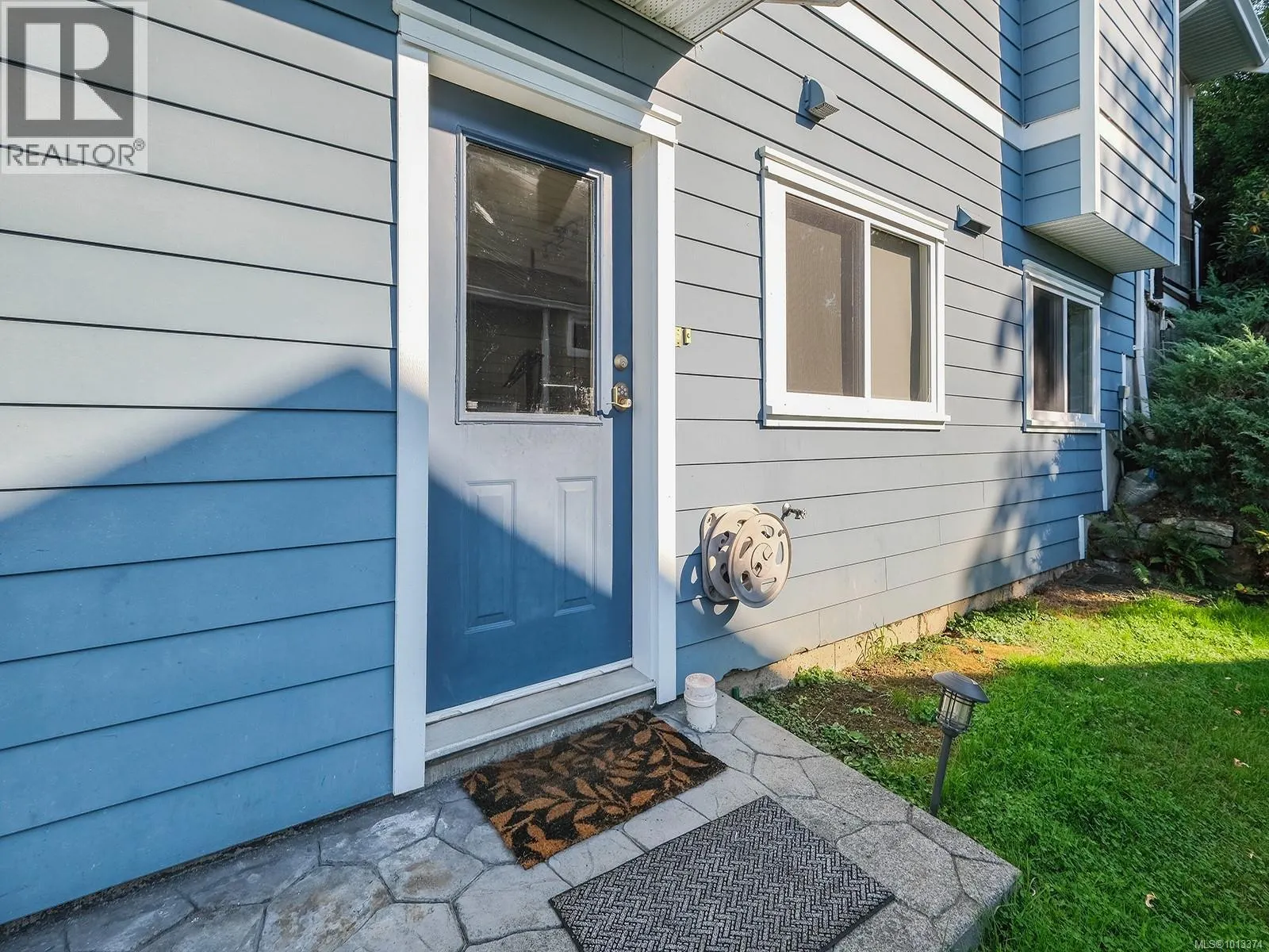 1858 Sterling Ridge Pl