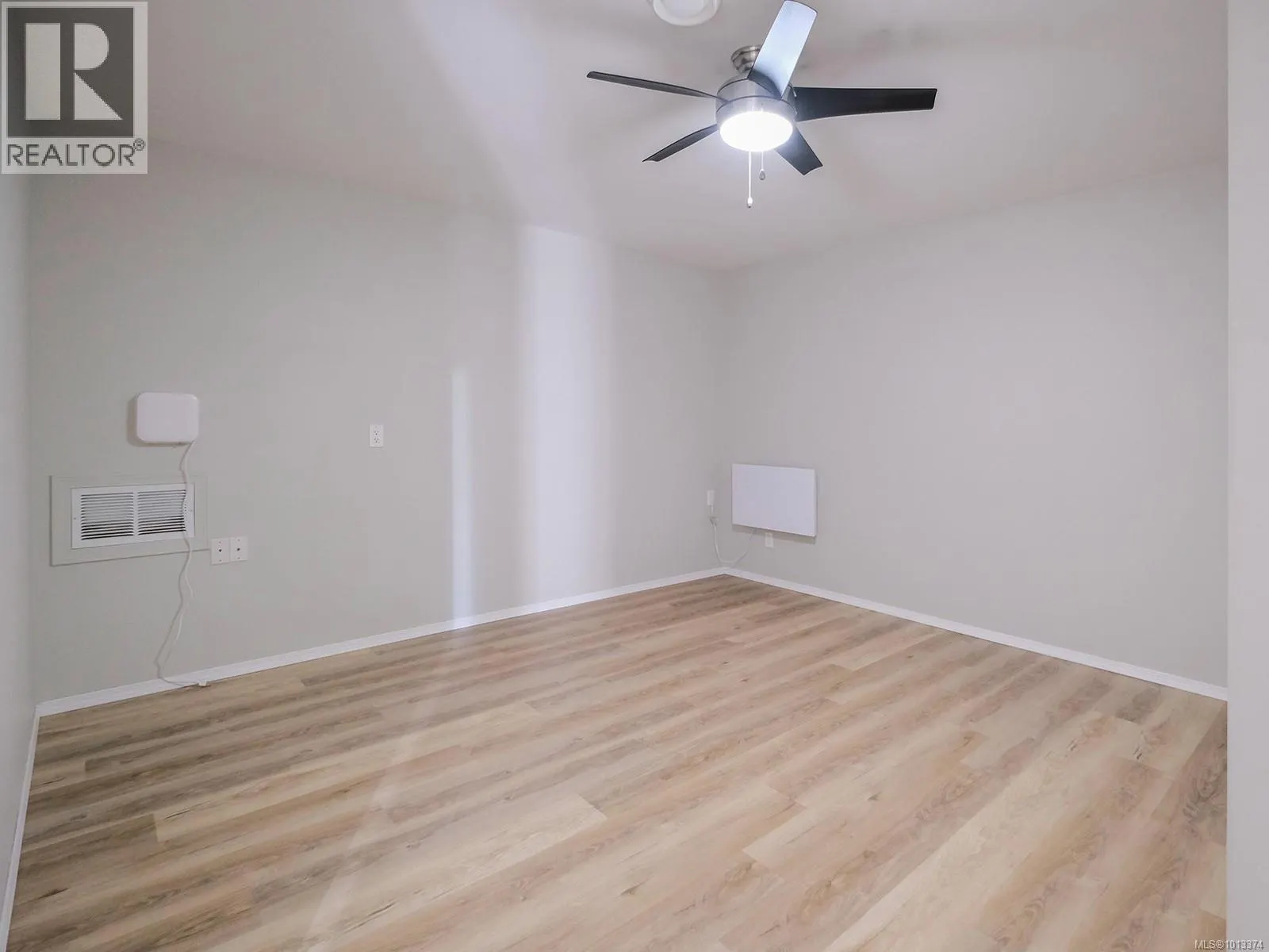 1858 Sterling Ridge Pl