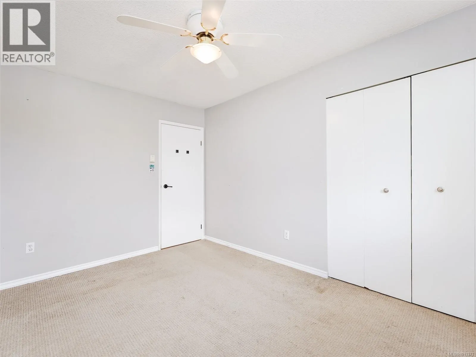 406 859 Carrie St