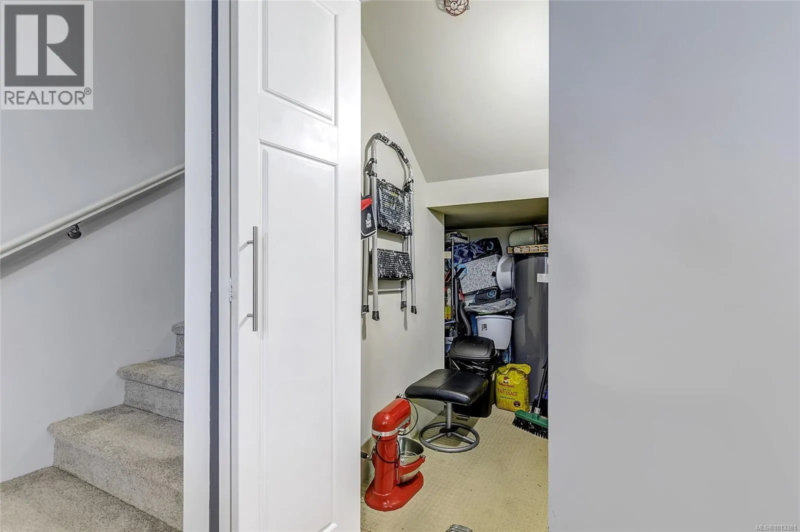 102 2153 Ridgemont Pl