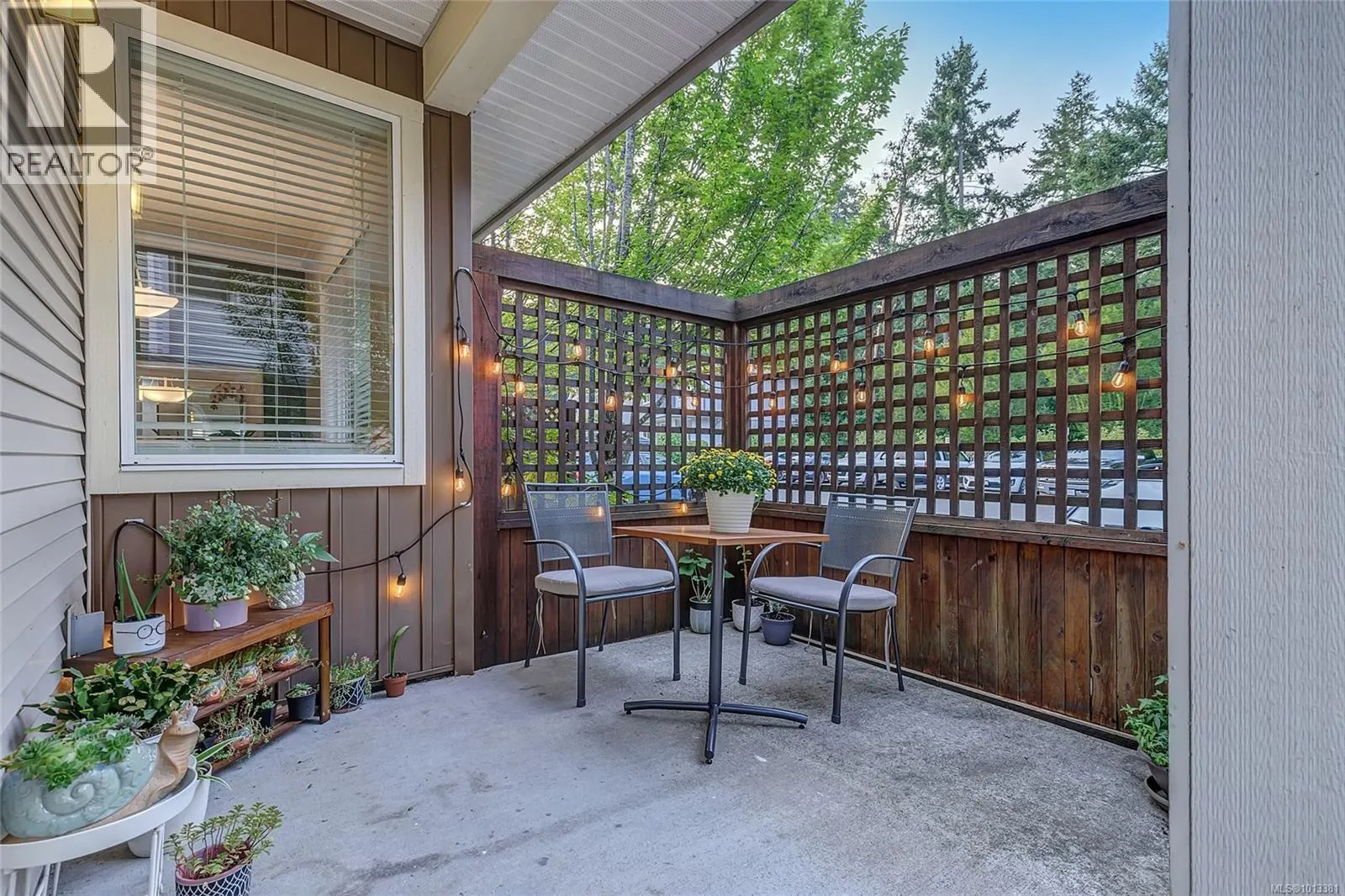102 2153 Ridgemont Pl