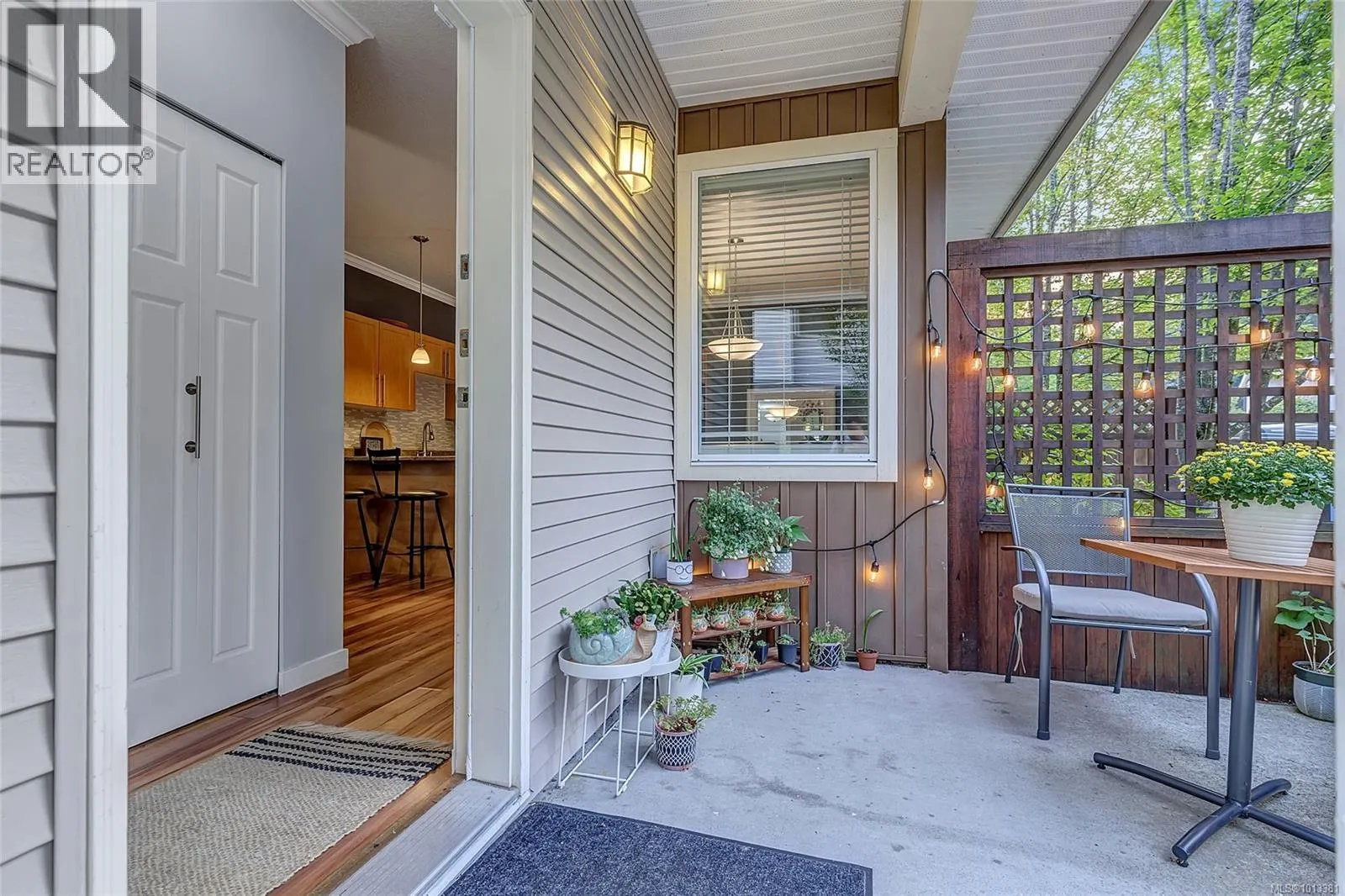 102 2153 Ridgemont Pl
