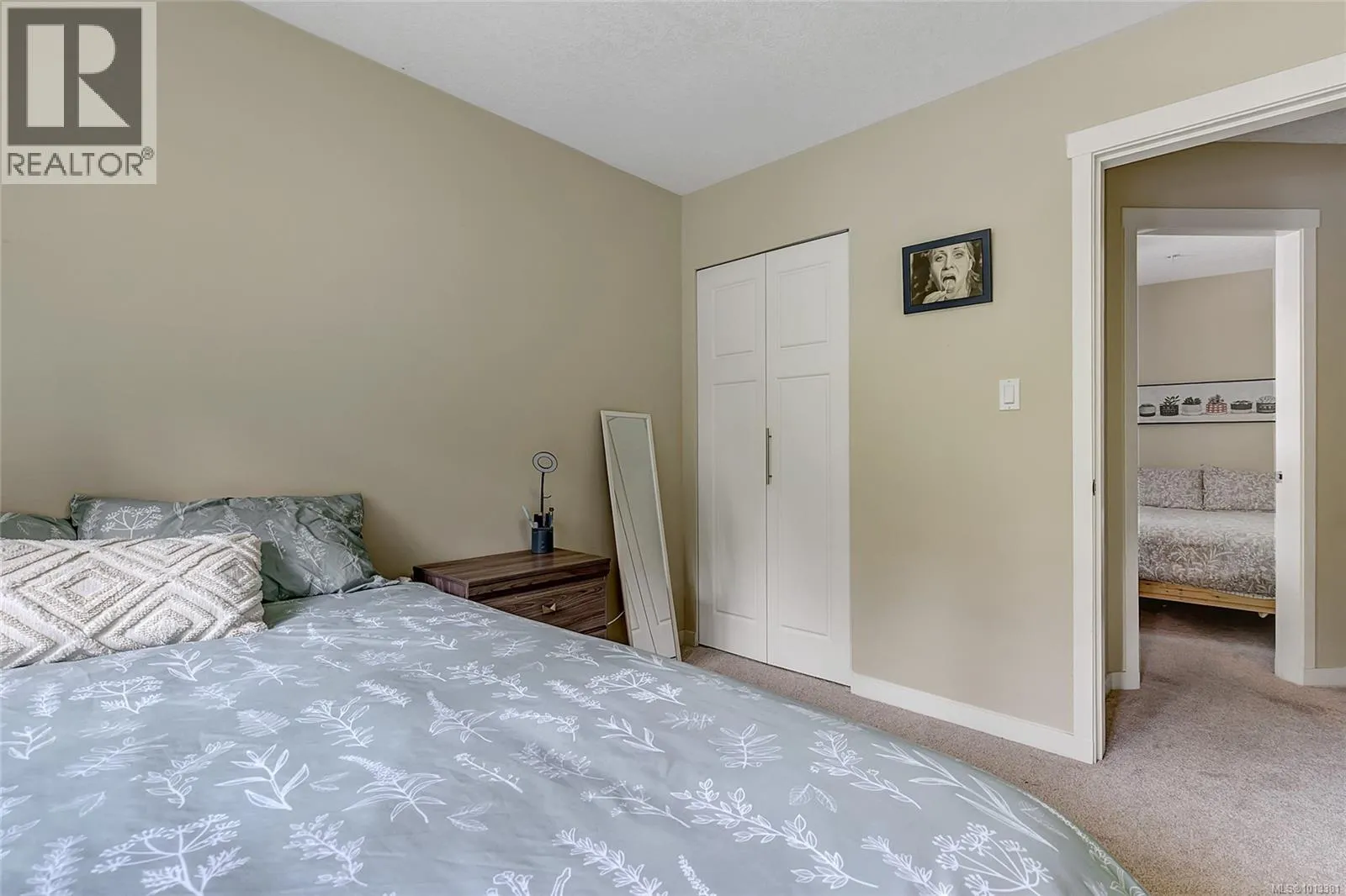 102 2153 Ridgemont Pl