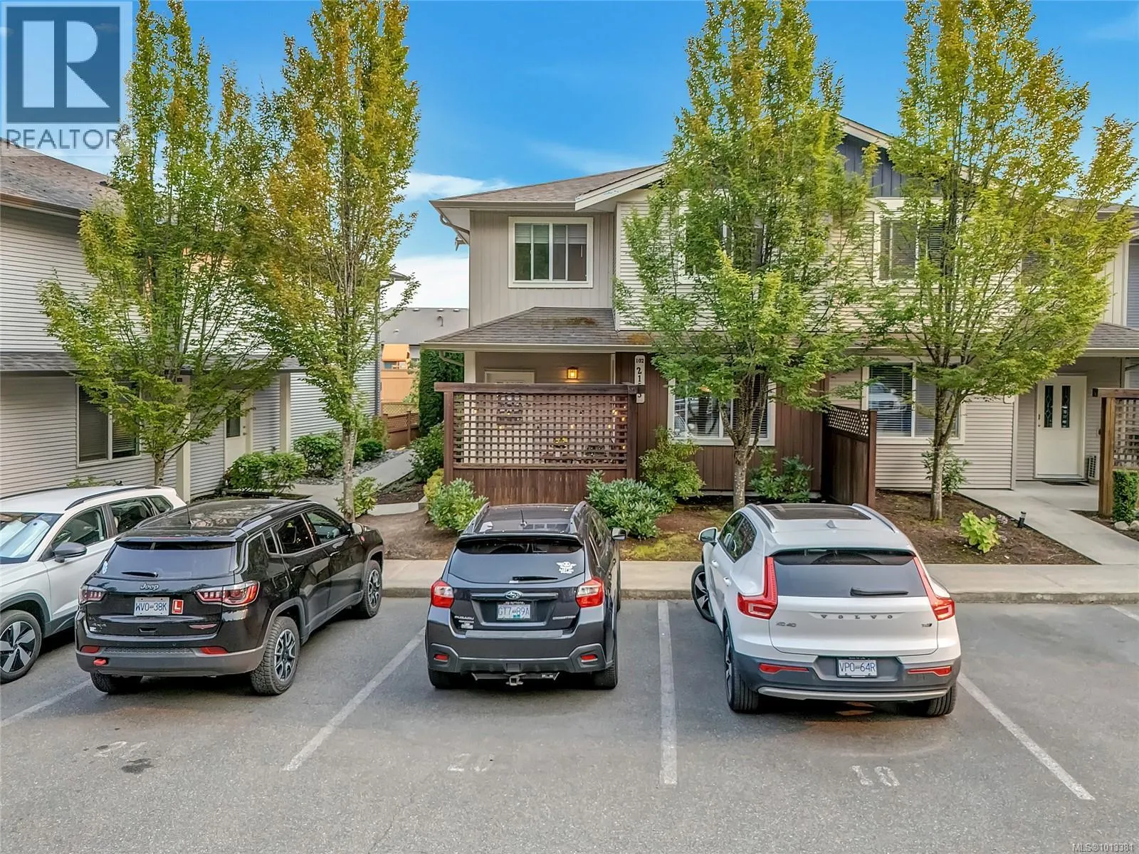 102 2153 Ridgemont Pl