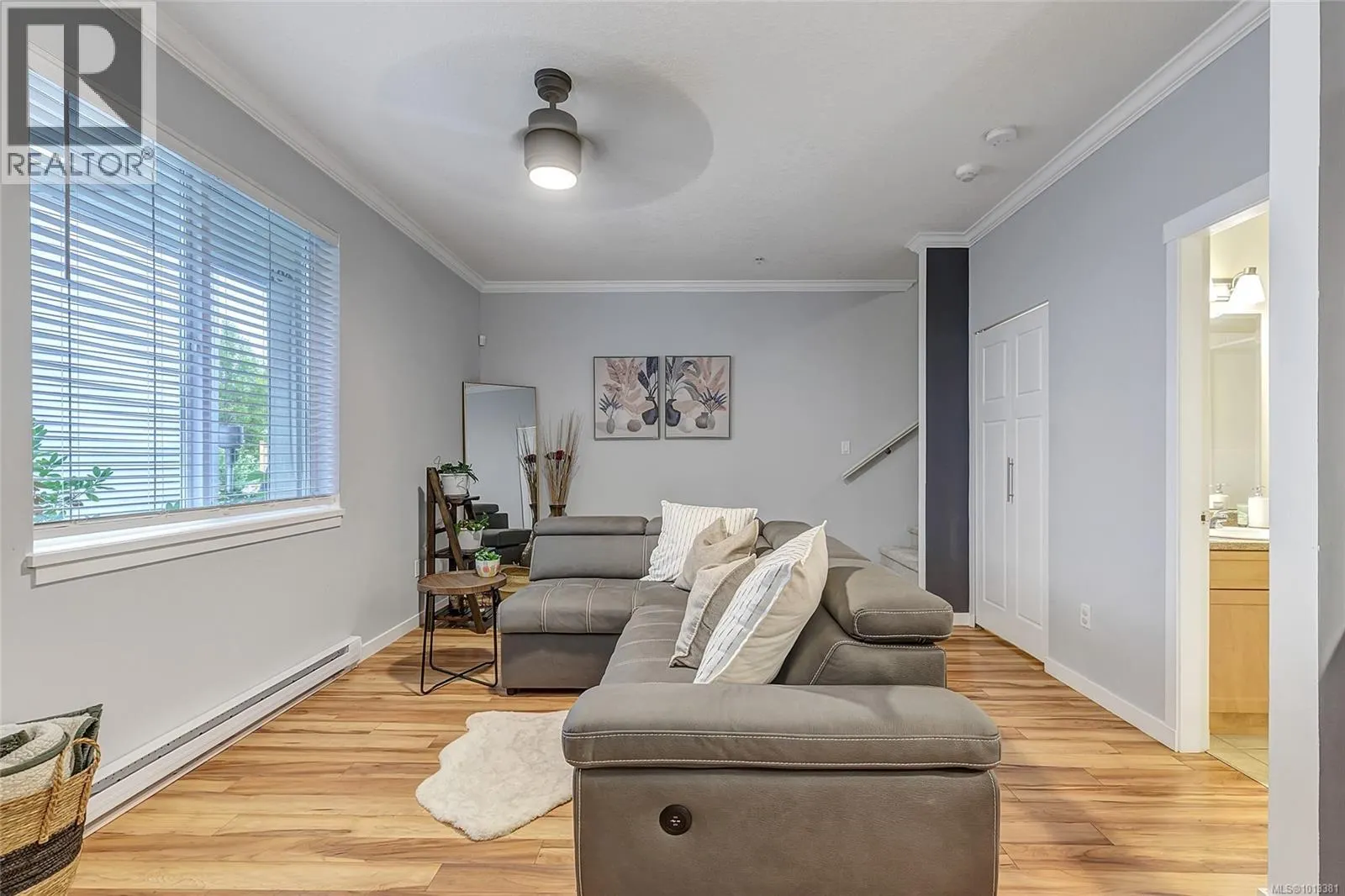 102 2153 Ridgemont Pl
