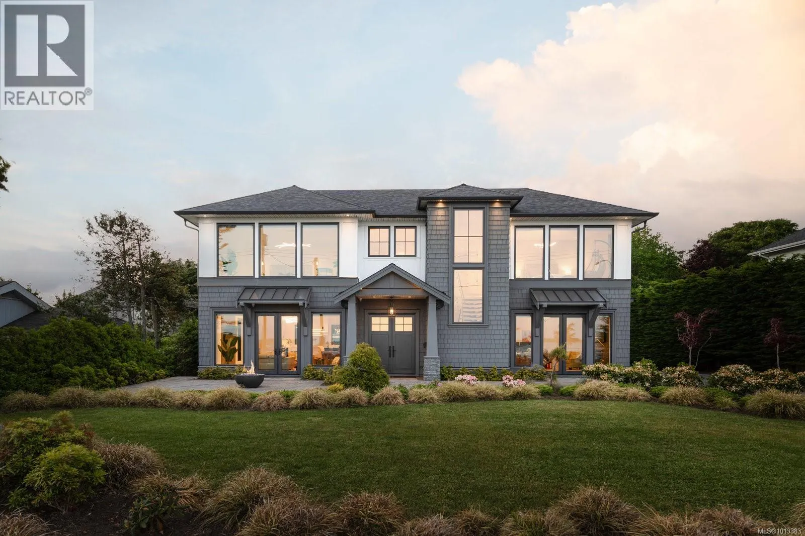 418 Beach Dr