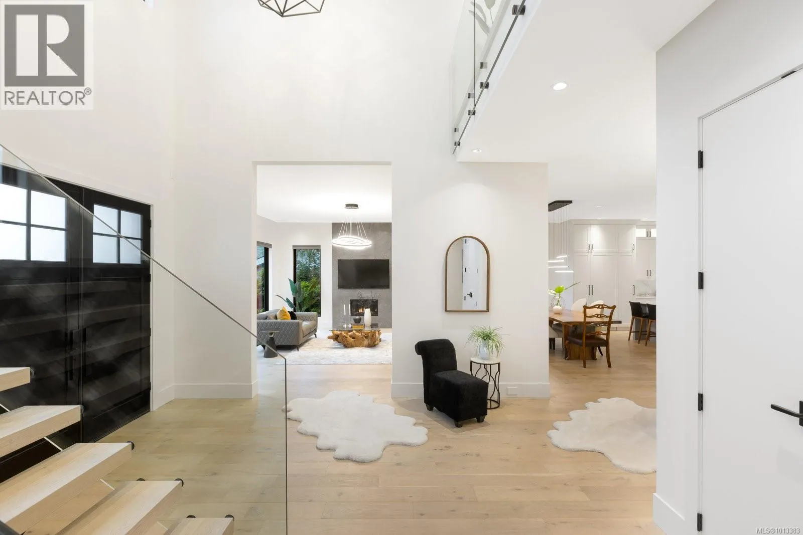 418 Beach Dr