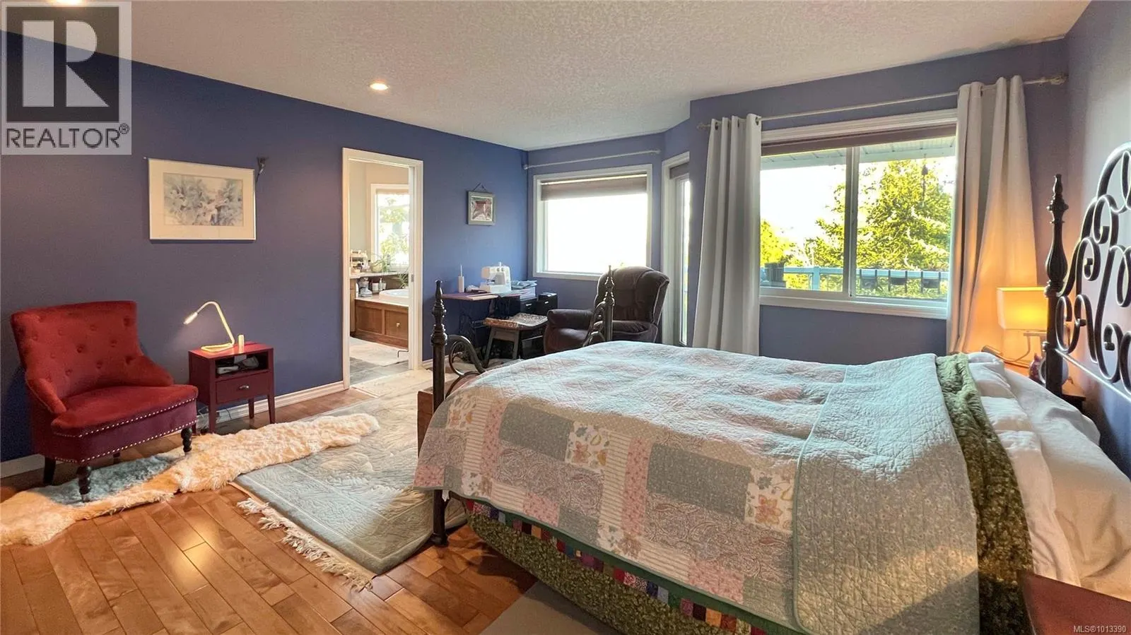 986 Seapearl Pl