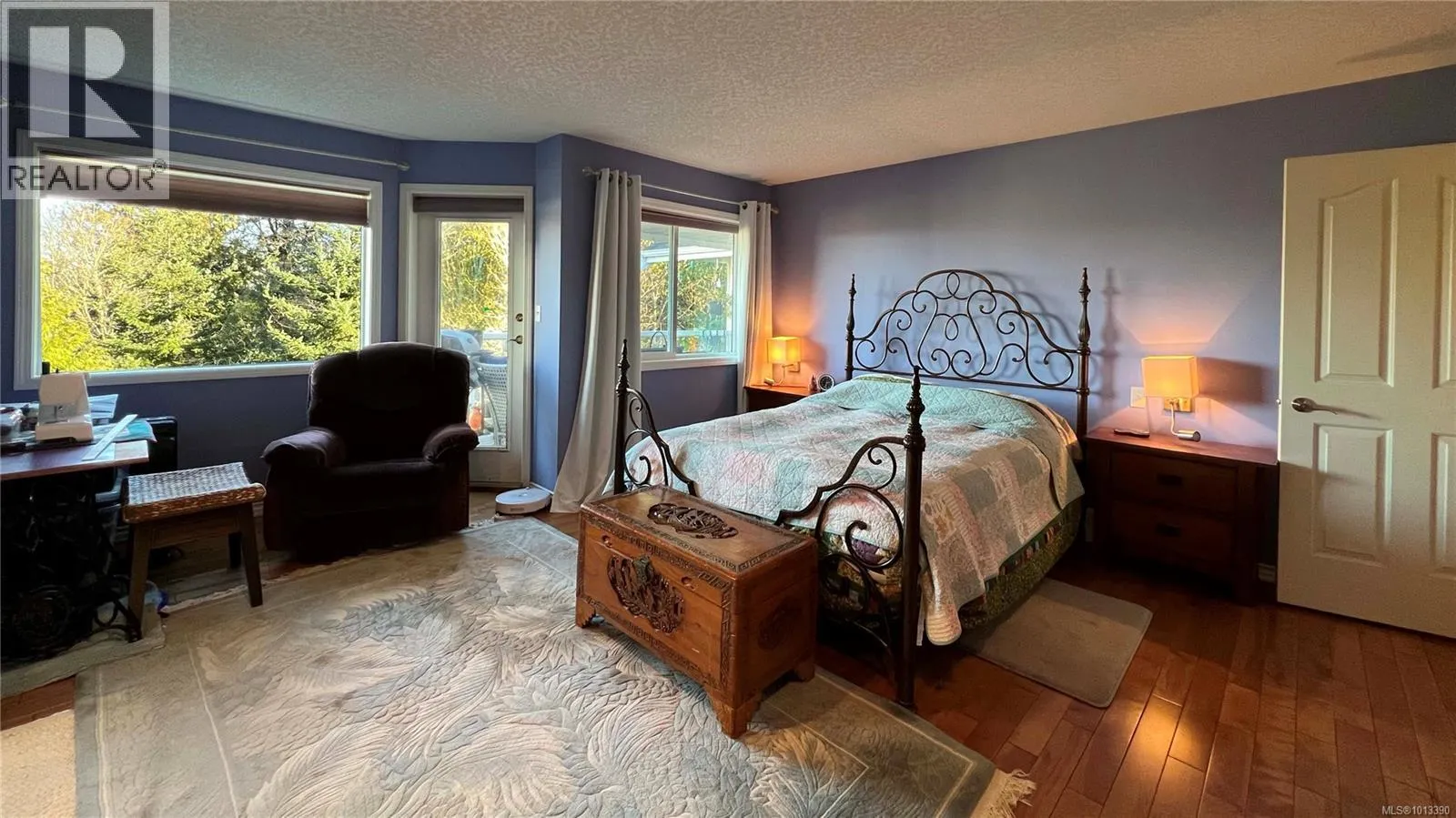 986 Seapearl Pl