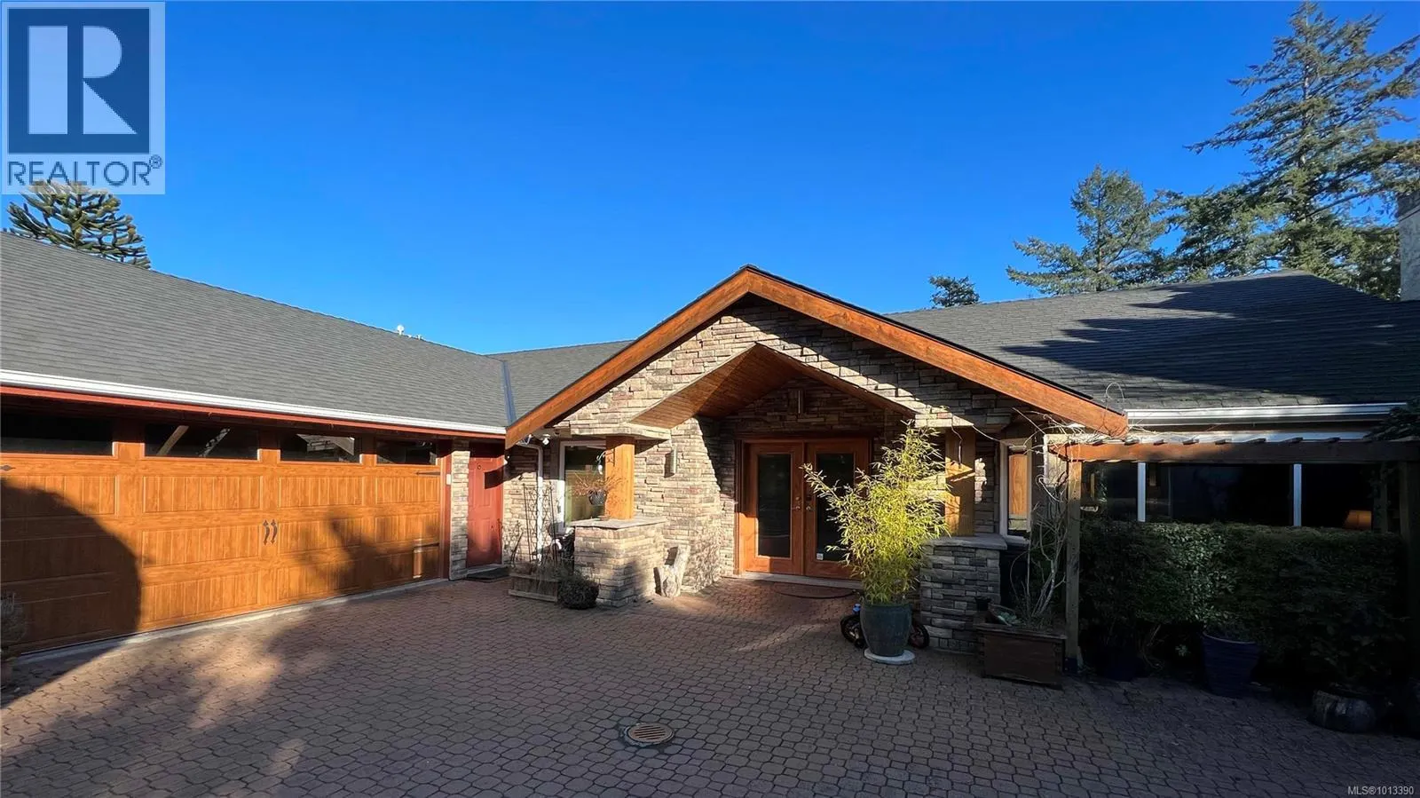 986 Seapearl Pl