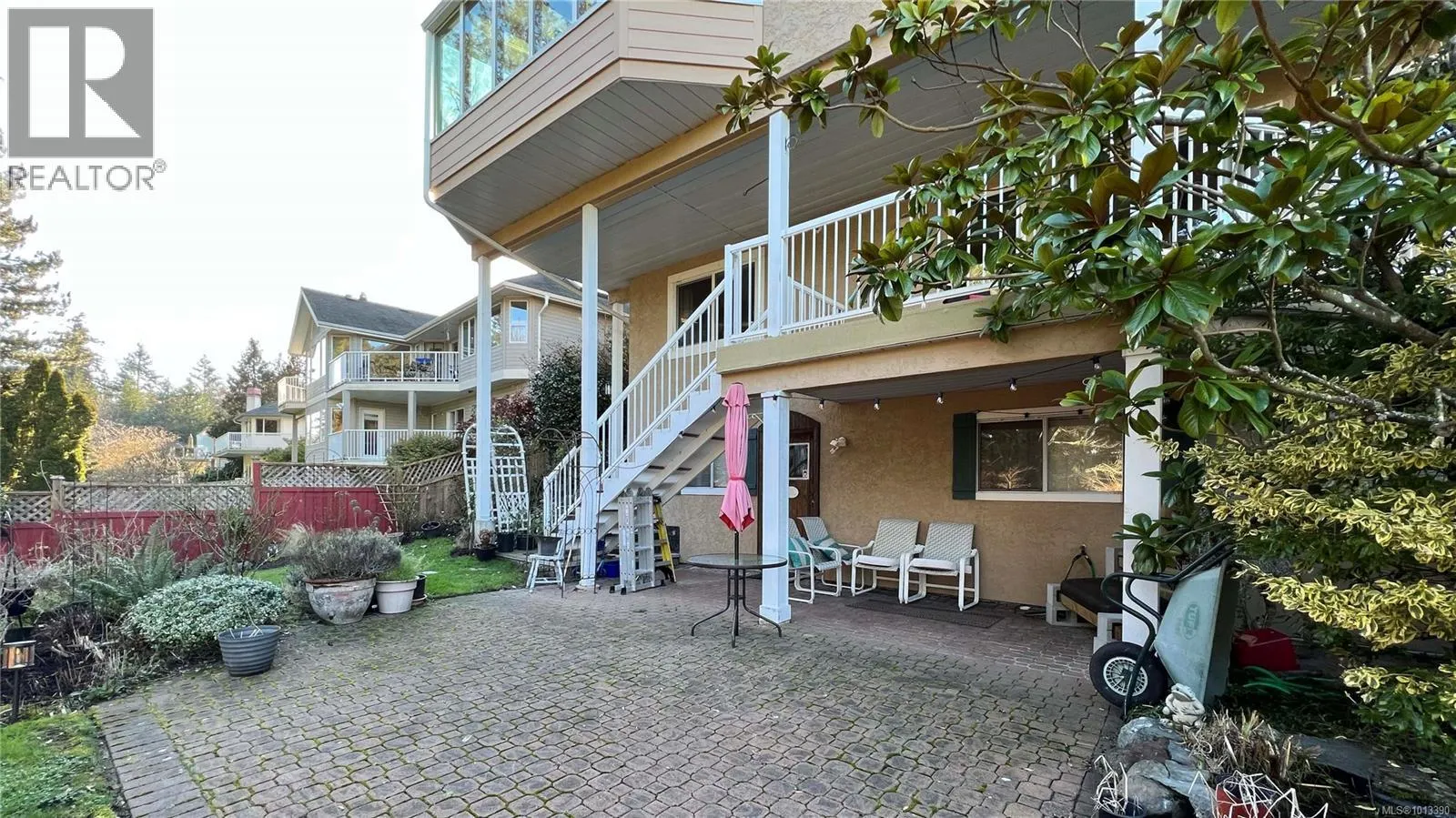986 Seapearl Pl