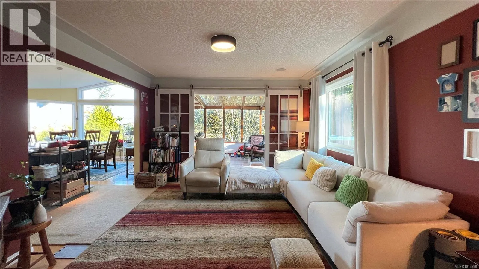 986 Seapearl Pl