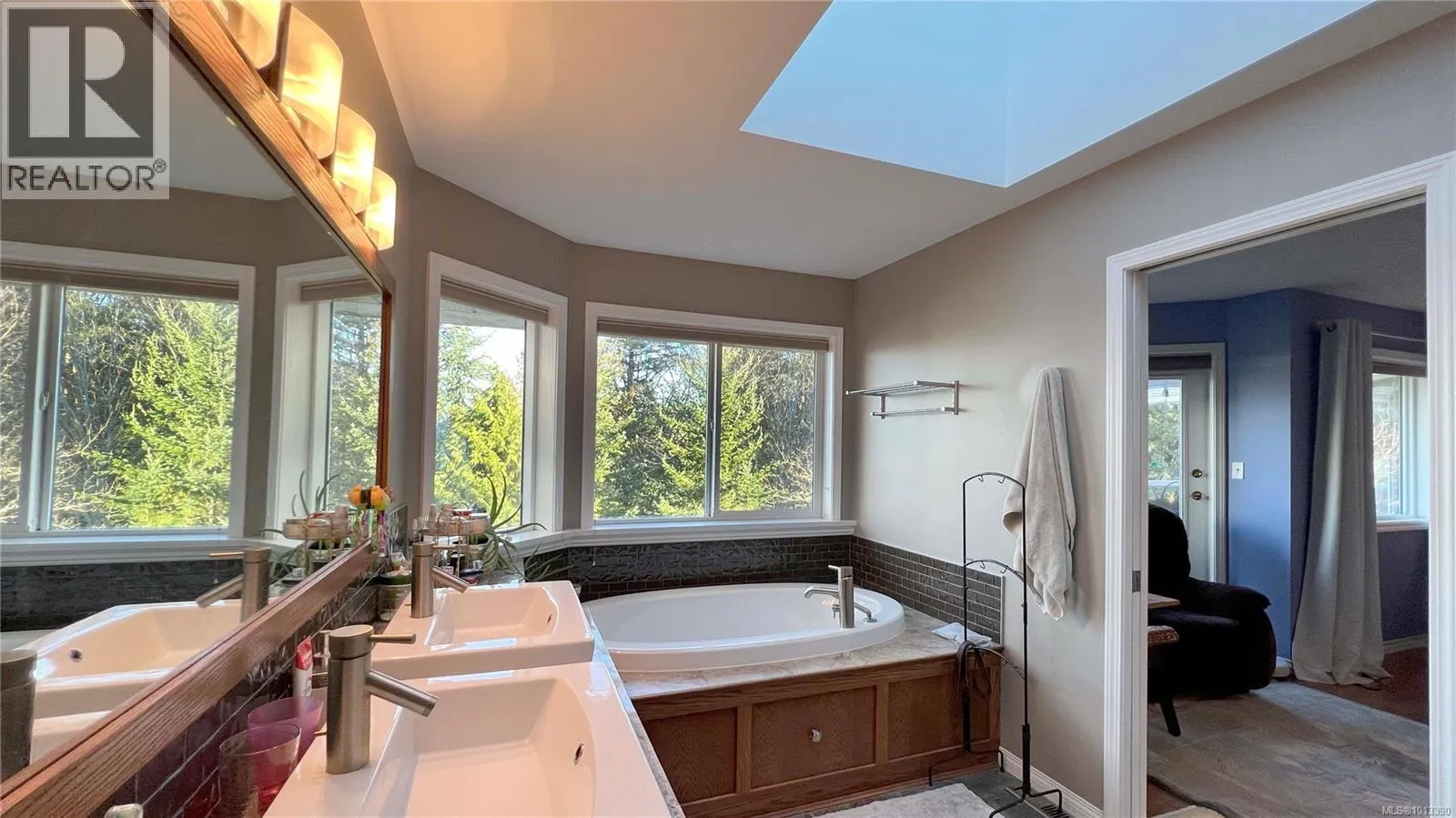 986 Seapearl Pl